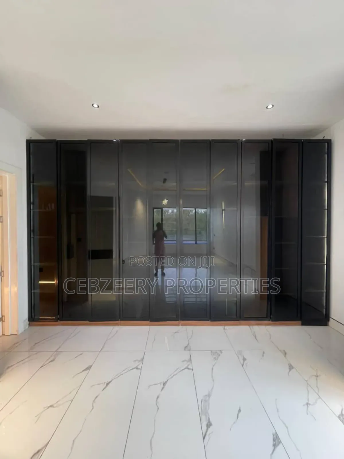 6bdrm Duplex in Lekki for sale