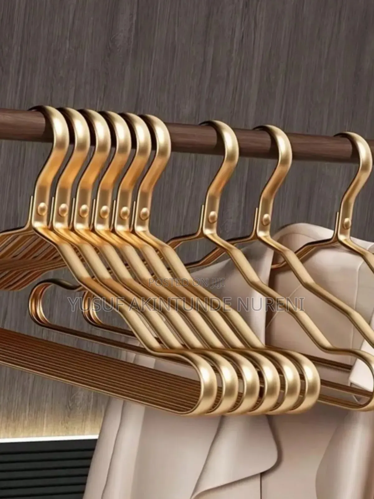 Golden Hanger