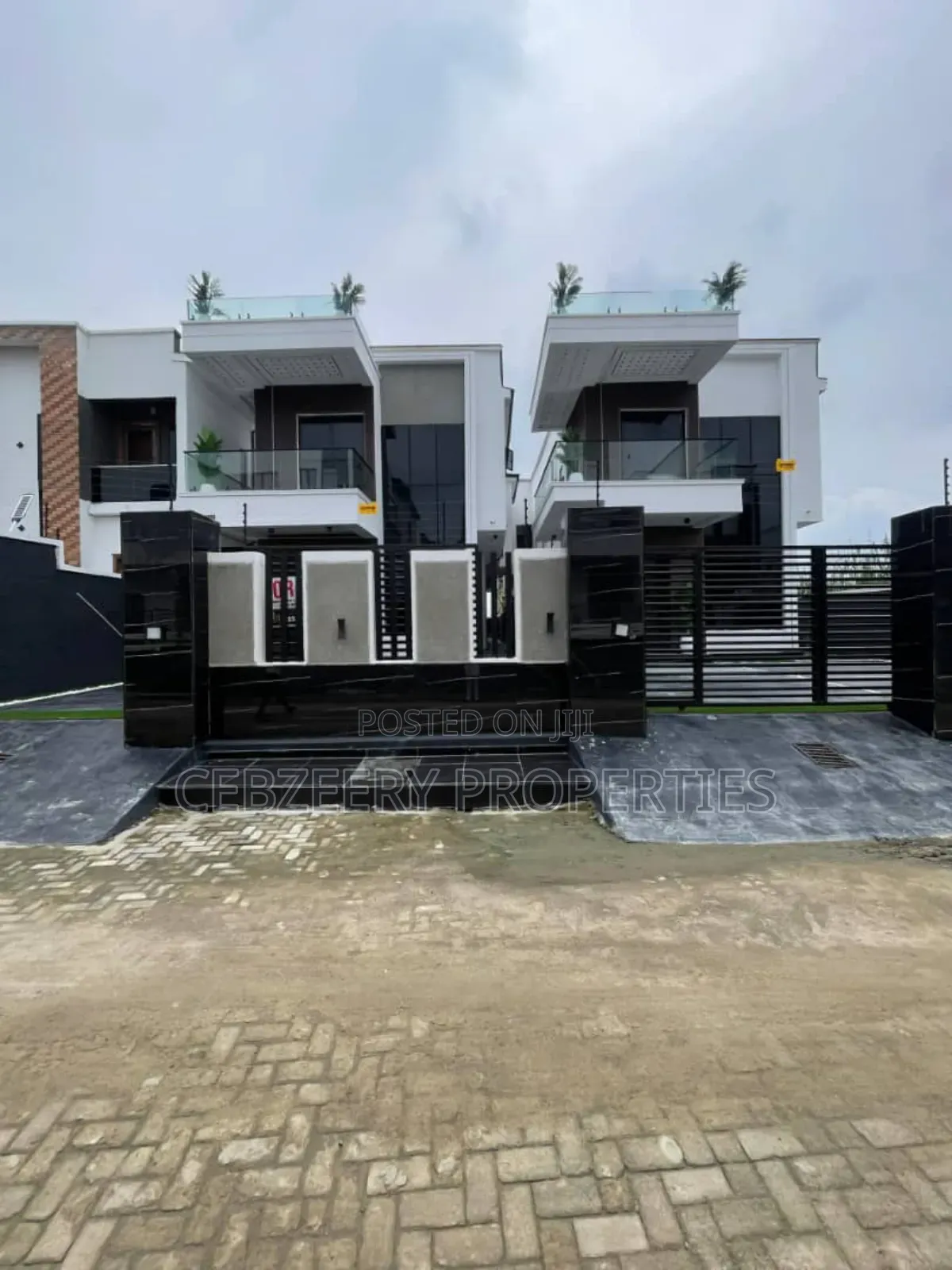 5bdrm Duplex in Ajah for sale