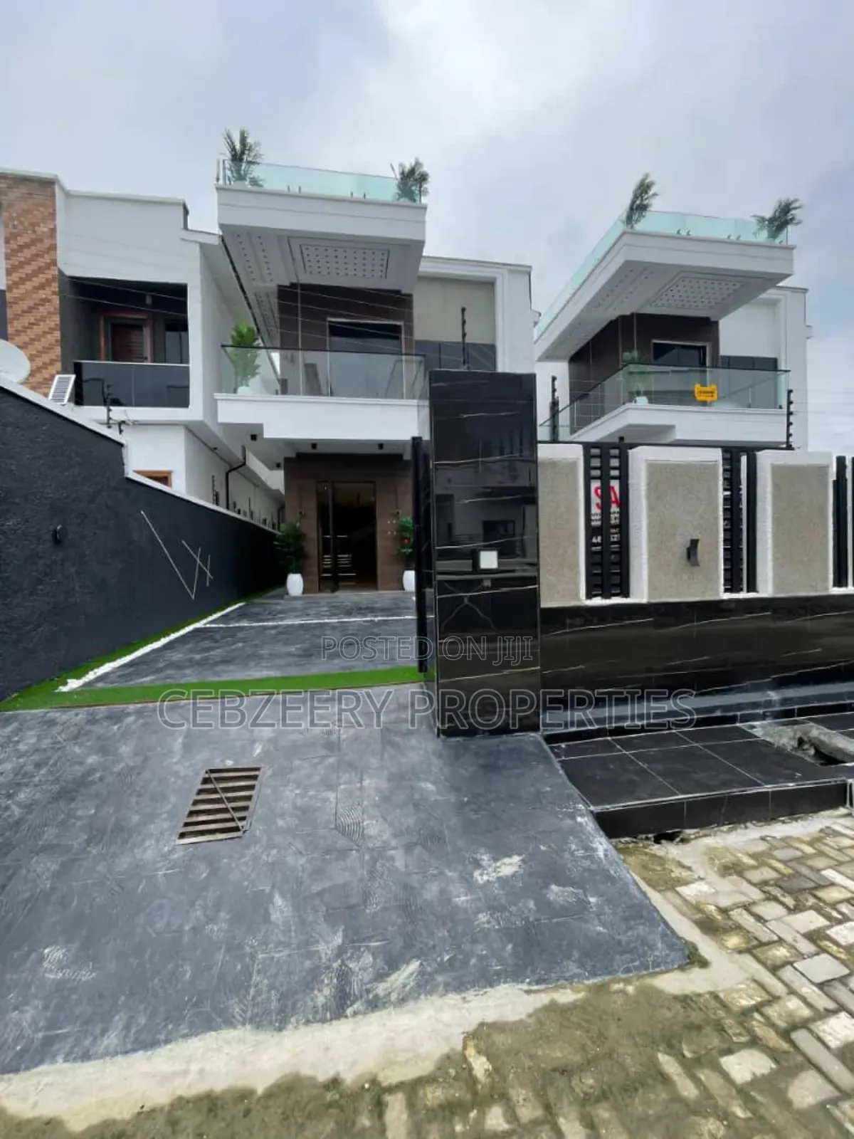 5bdrm Duplex in Ajah for sale