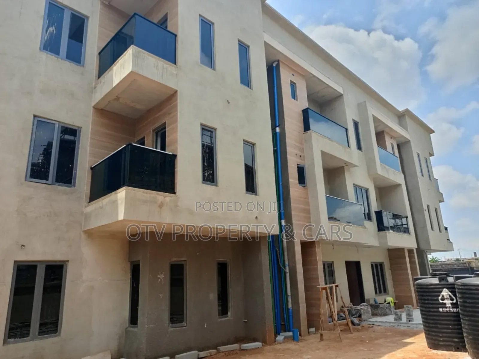 Furnished 3bdrm Apartment in Dakibiyu for sale