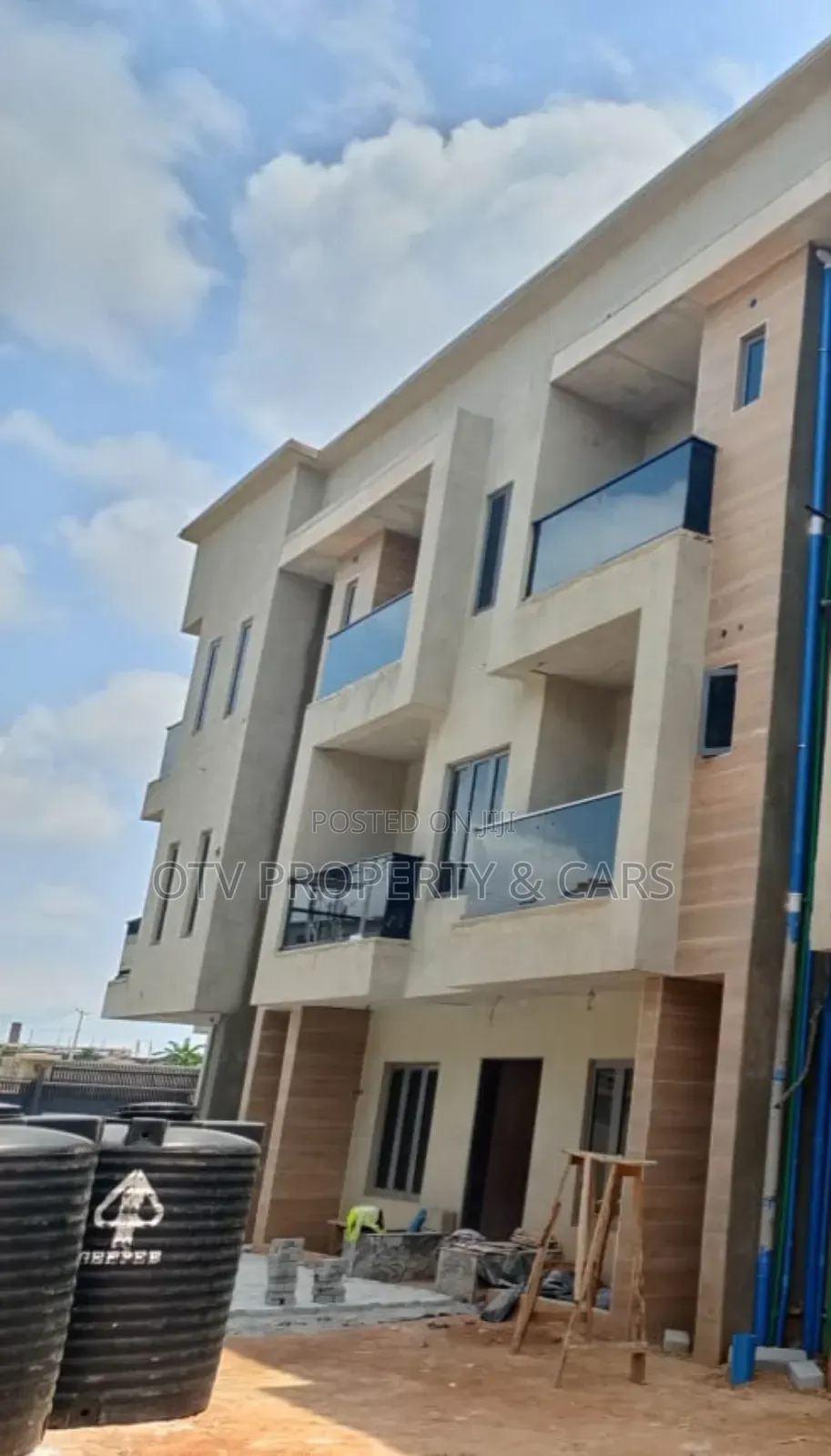 Furnished 3bdrm Apartment in Dakibiyu for sale