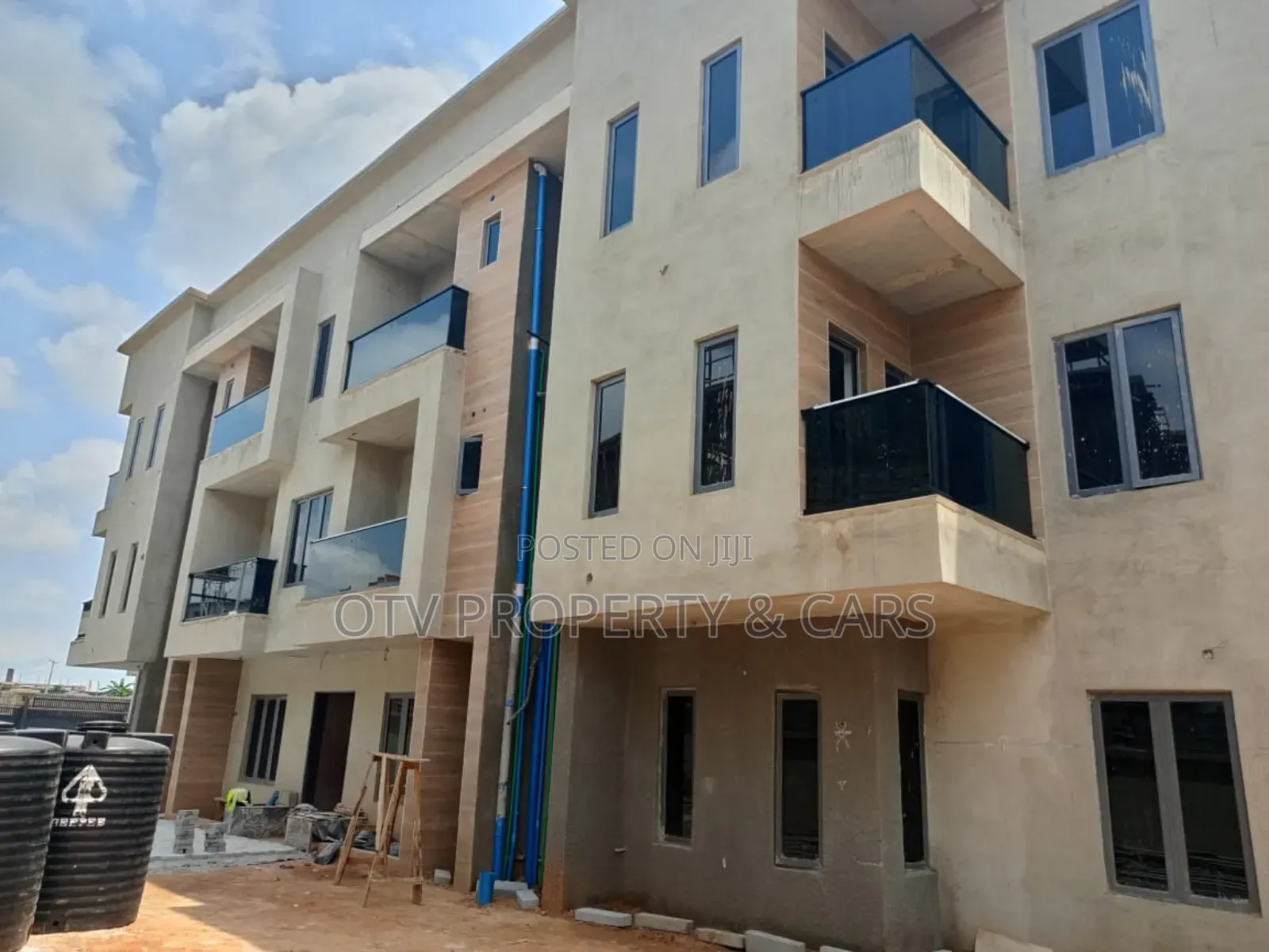 Furnished 3bdrm Apartment in Dakibiyu for sale