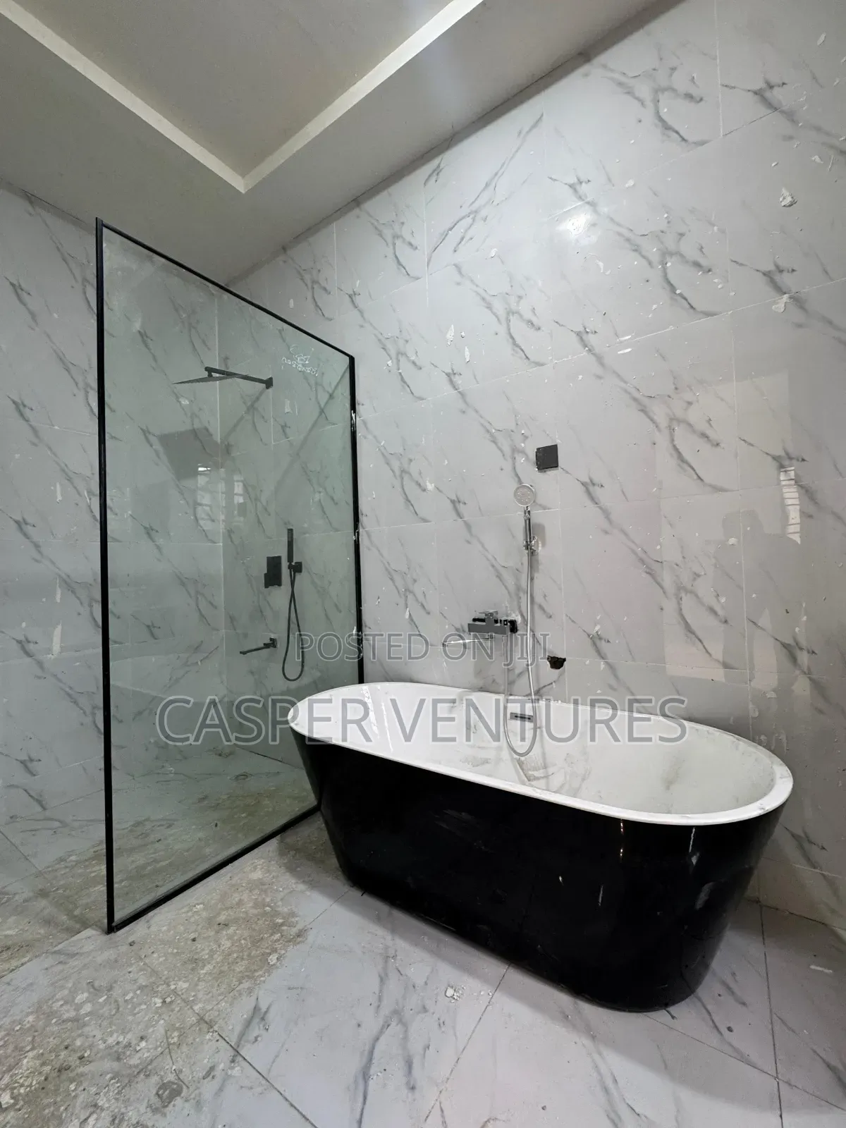 4bdrm Duplex in Lekki Phase 2 for sale