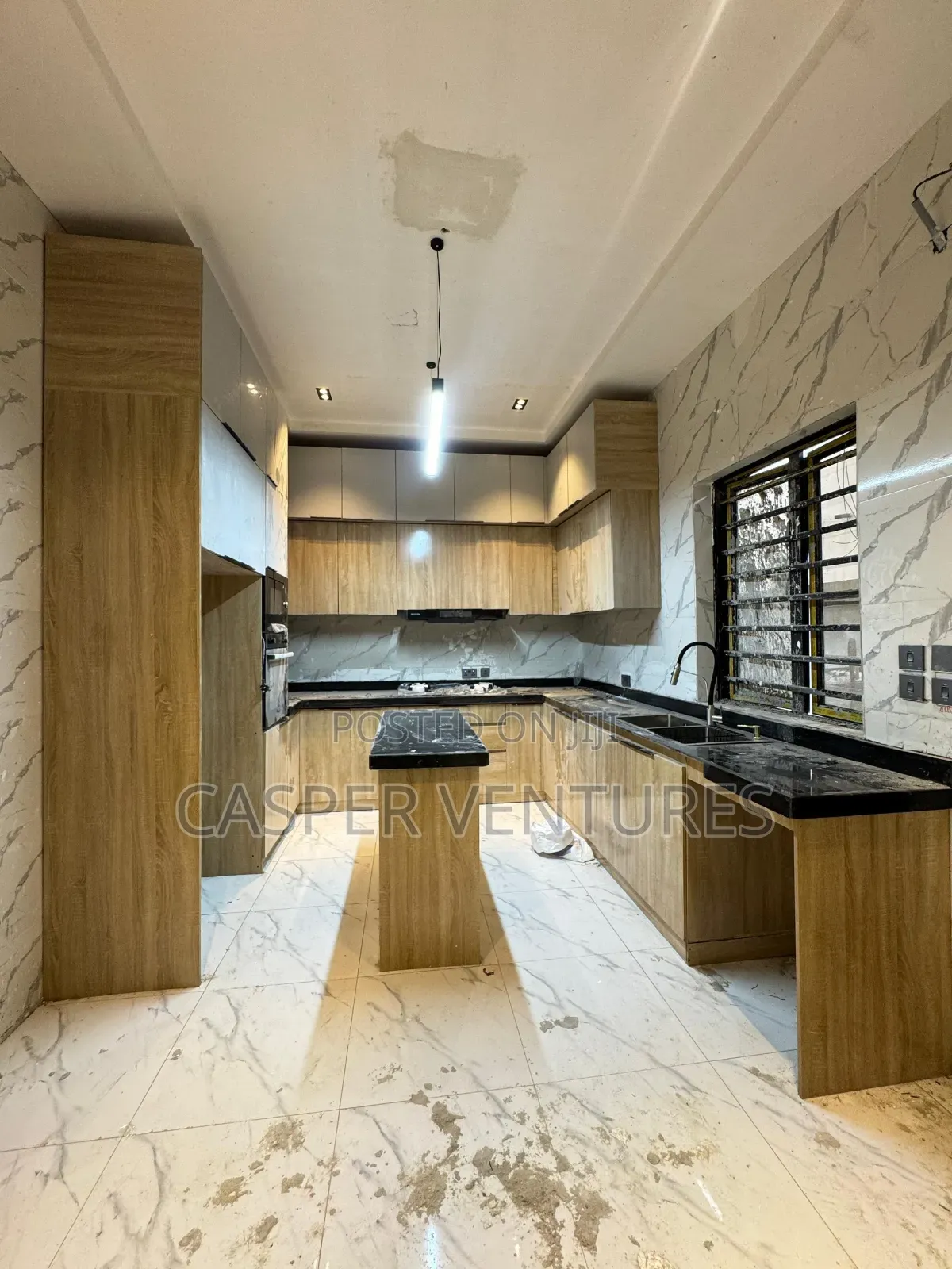 4bdrm Duplex in Lekki Phase 2 for sale
