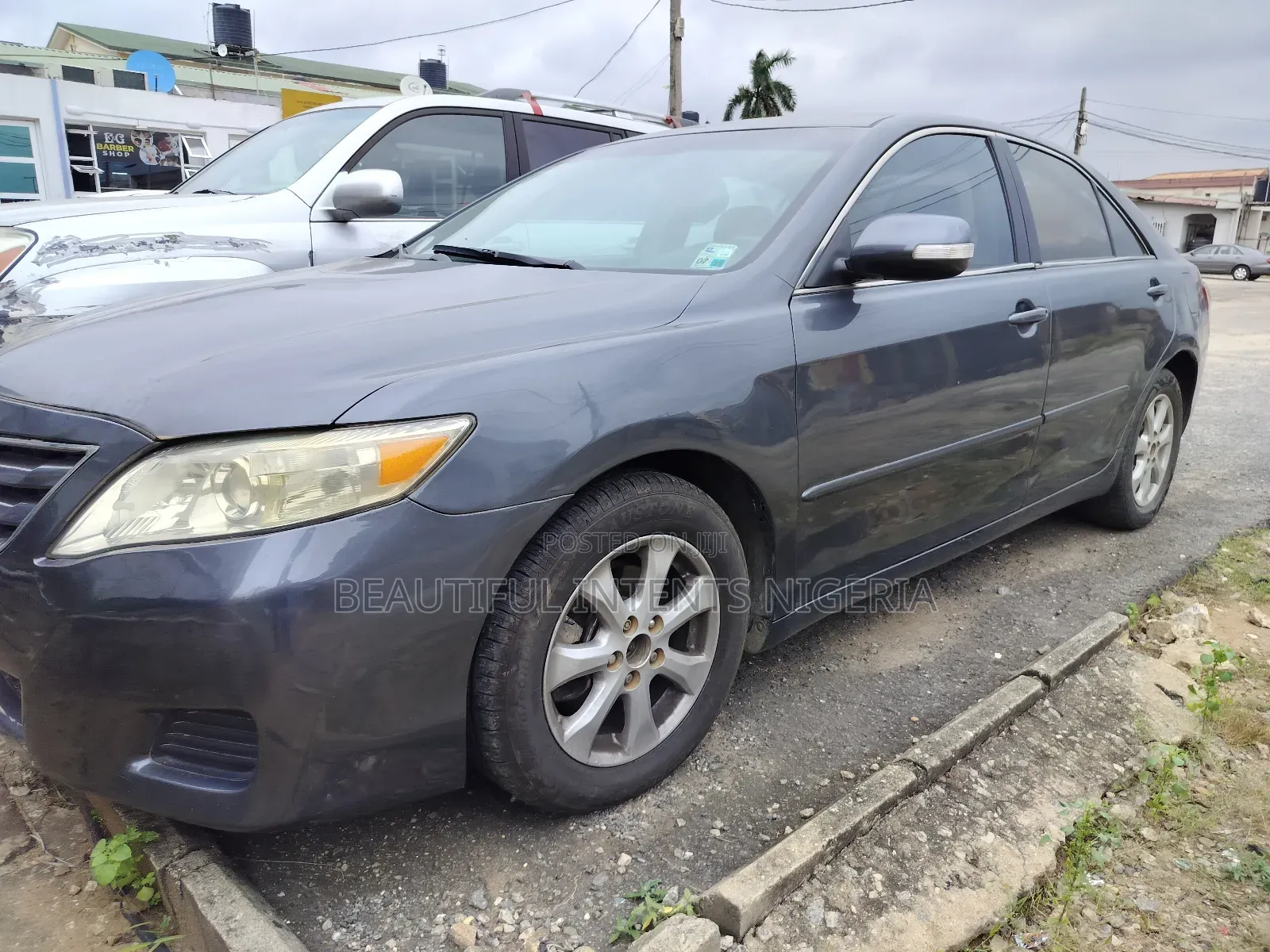 Toyota Camry LE 4dr Sedan (2.5L 4cyl 6AM) 2010 Gray