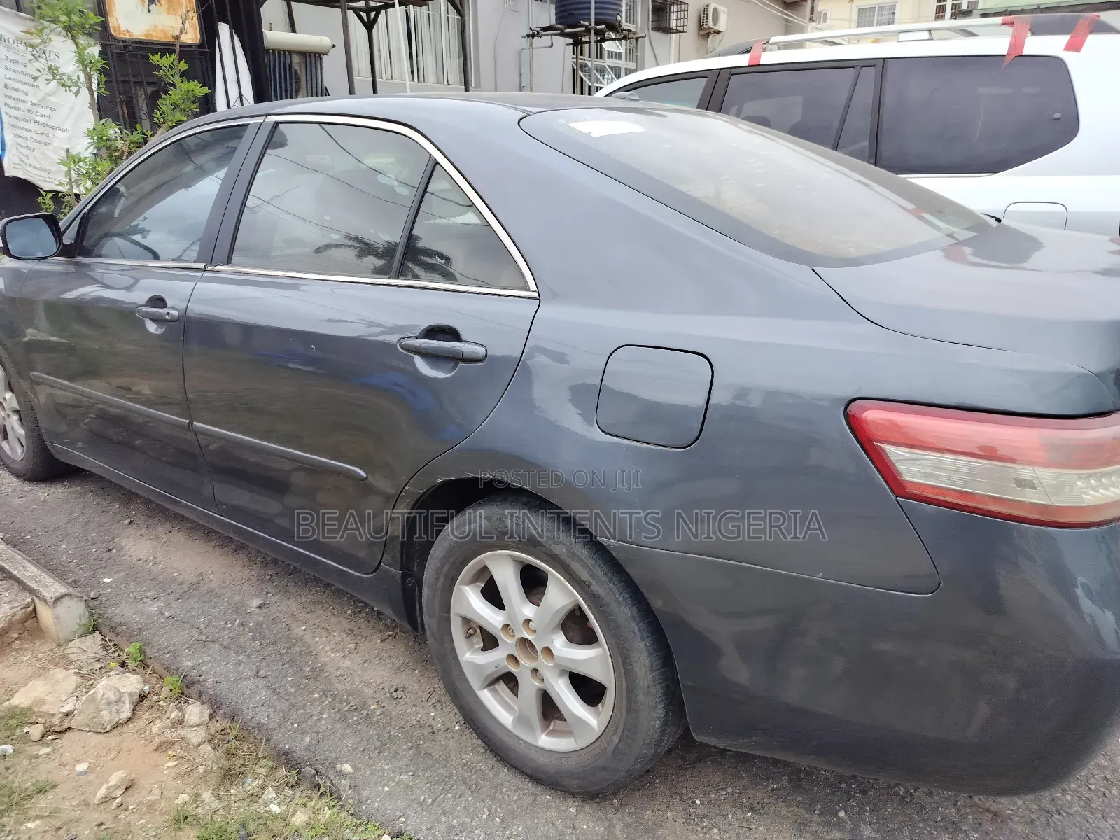 Toyota Camry LE 4dr Sedan (2.5L 4cyl 6AM) 2010 Gray