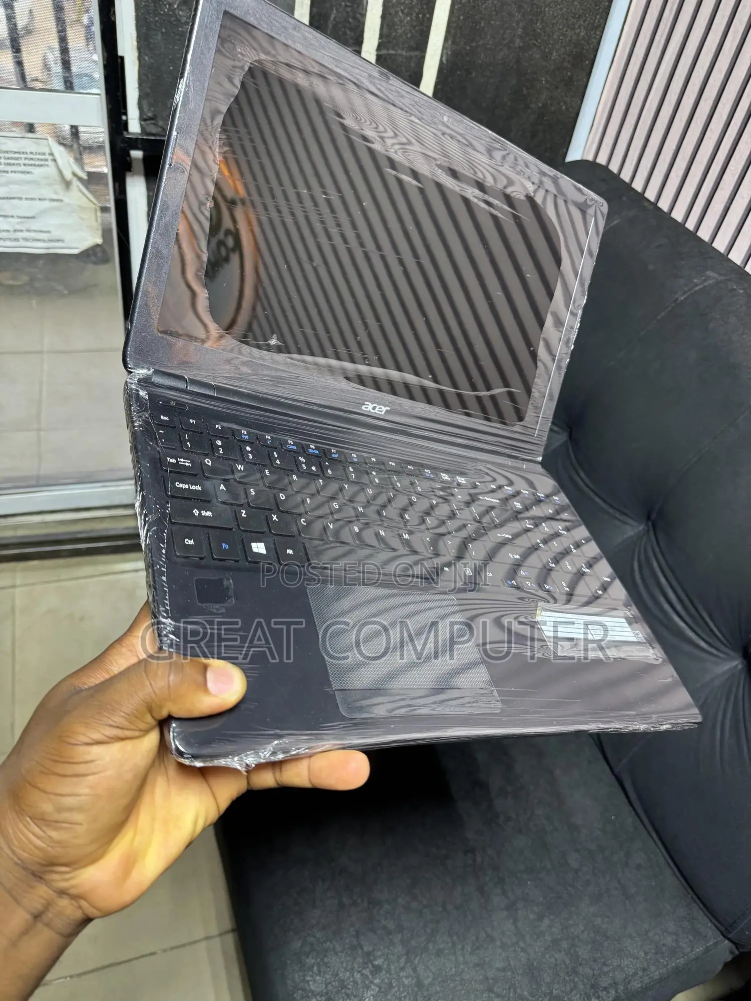 New Laptop Acer 4GB AMD Ryzen SSD 128GB
