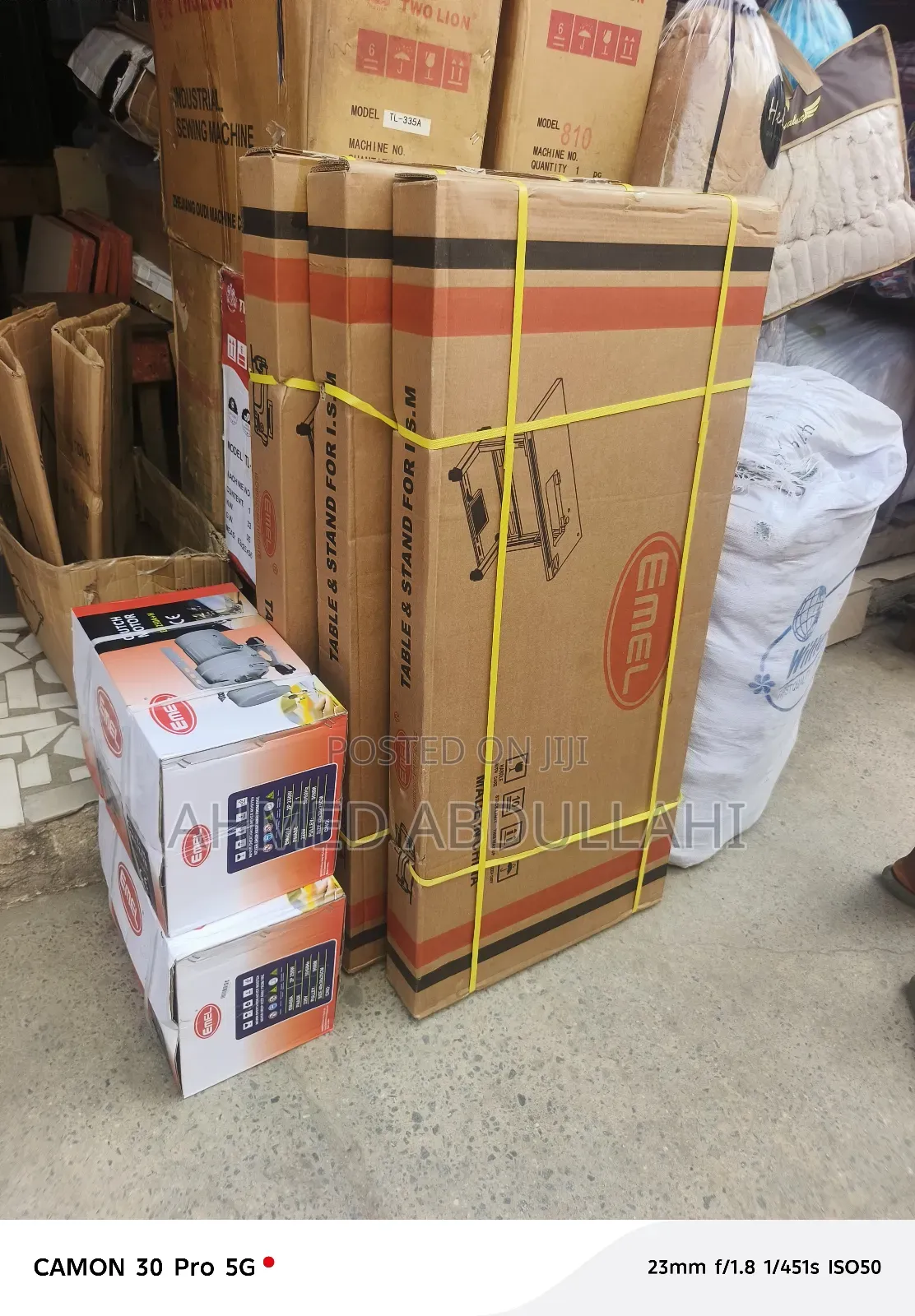 Emel Industrial Overlocking Sewing Machine
