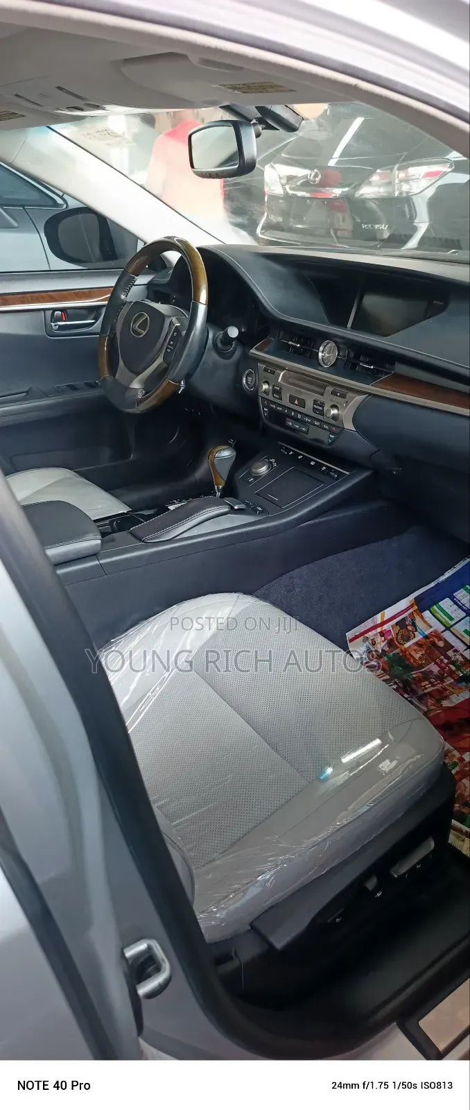 Lexus ES 2015 Silver