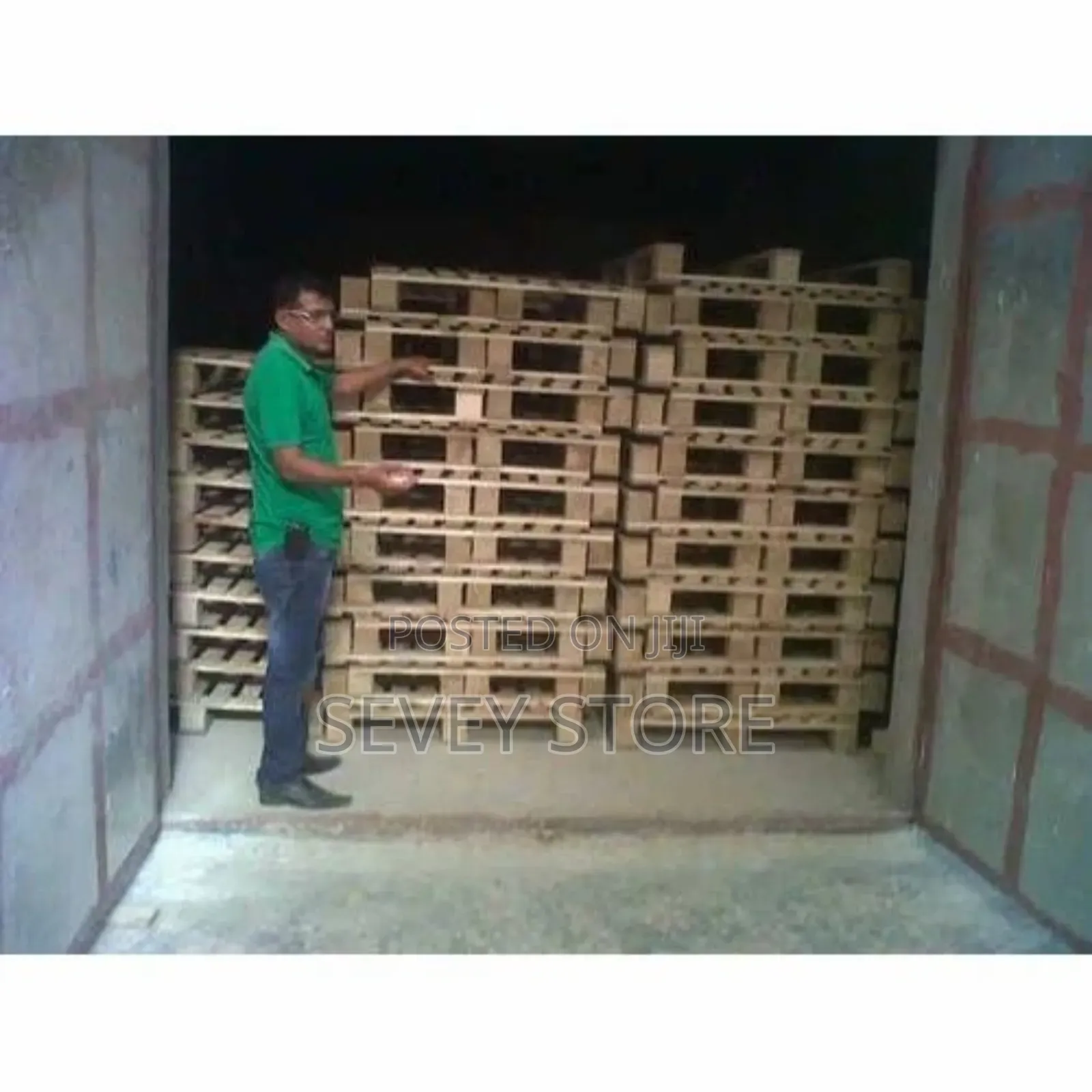 Pinewood Pallet