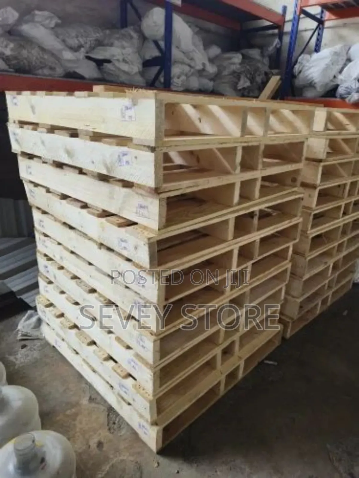 Pinewood Pallet