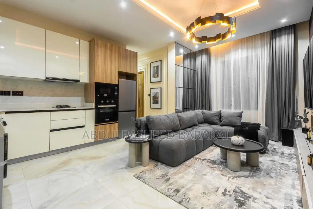 Luxury One Bedroom Apartment With Pool Brand New