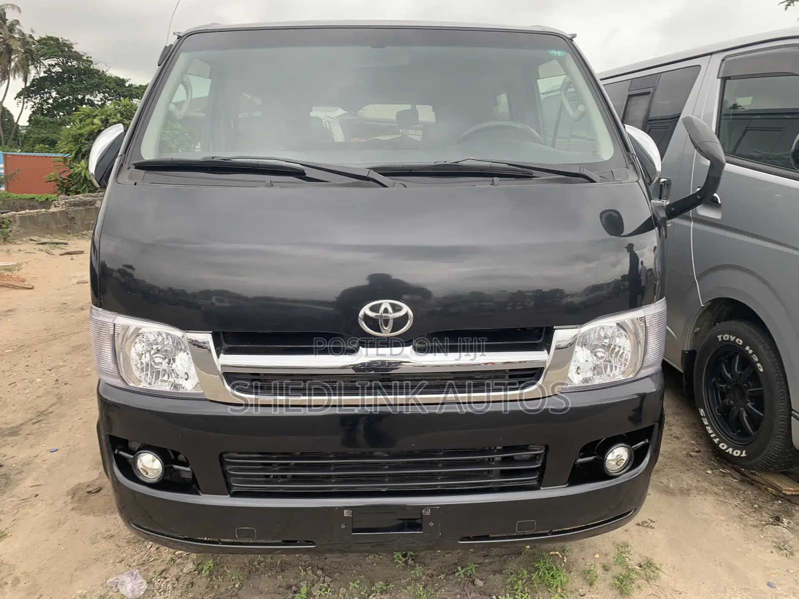 Toyota HiAce 2012 Black