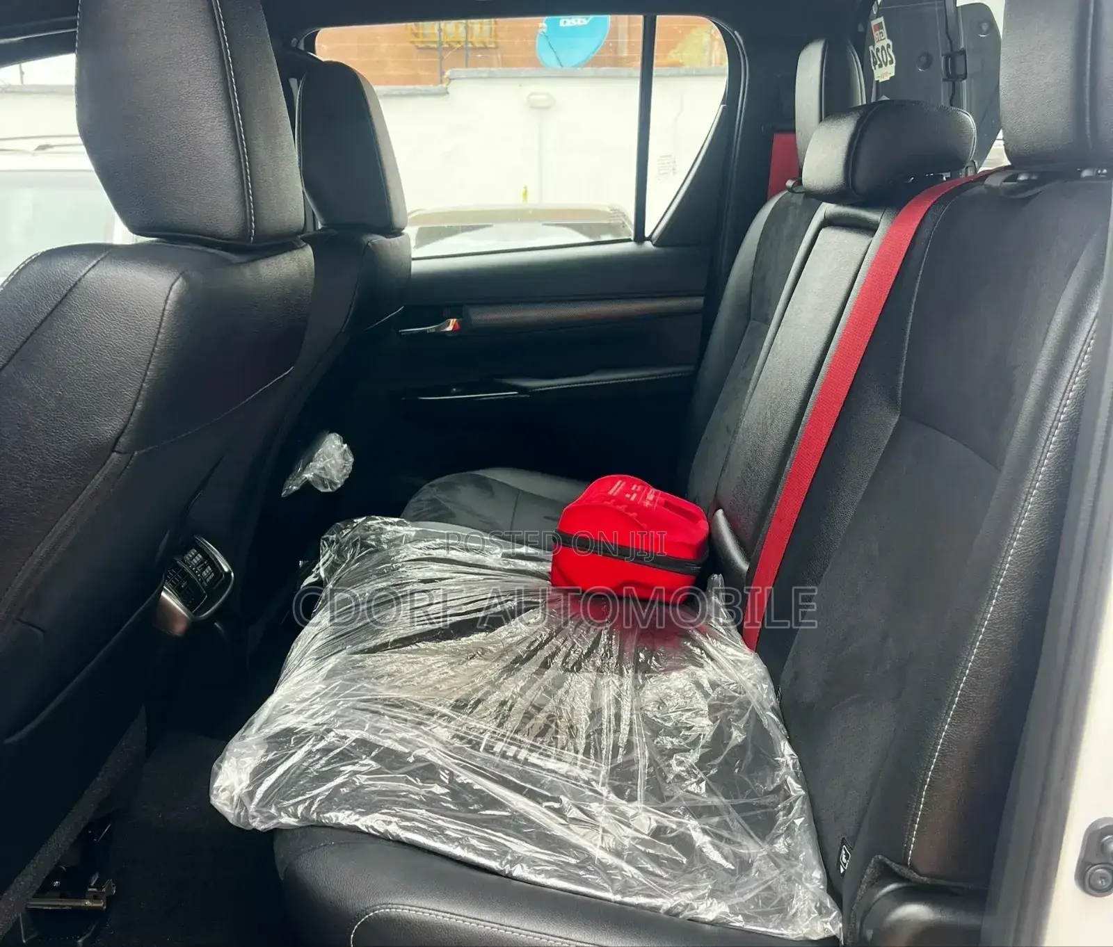 New Toyota Hilux 2024 White