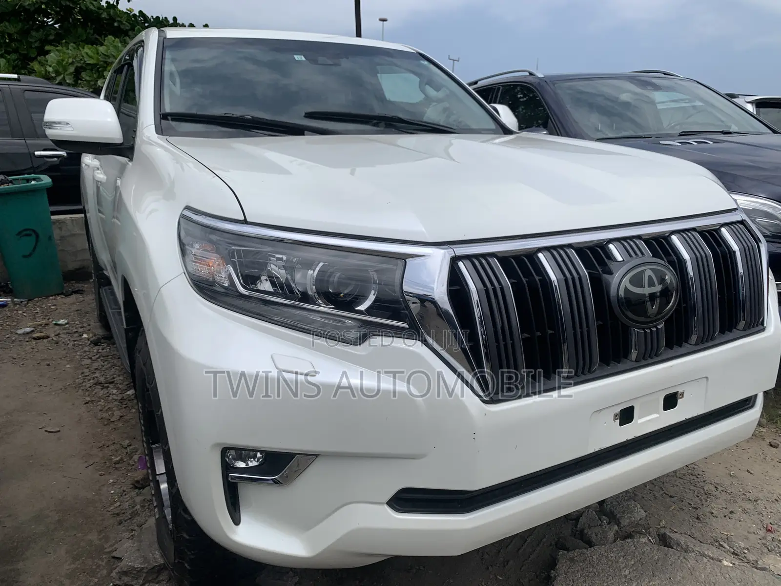 Toyota Land Cruiser Prado 2023 White