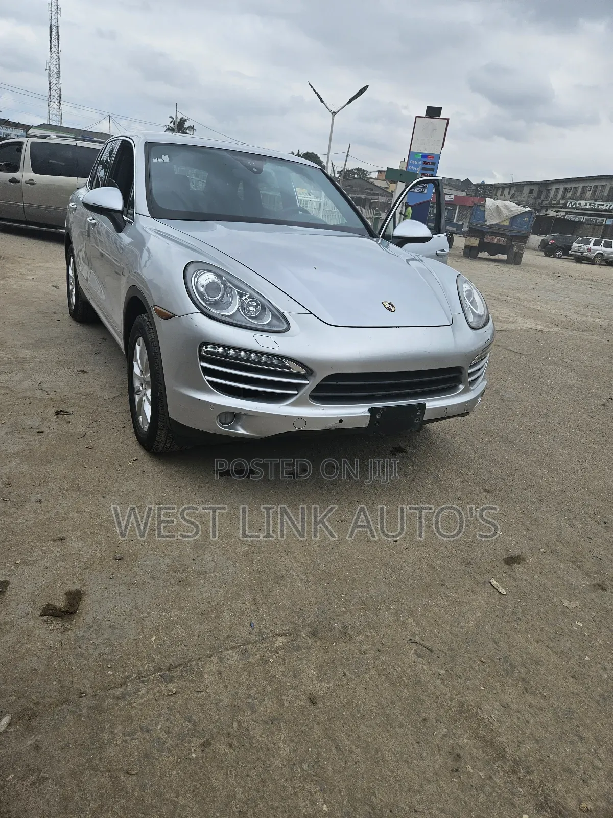 Porsche Cayenne 4dr SUV AWD (3.6L 6cyl 6M) 2014 Silver