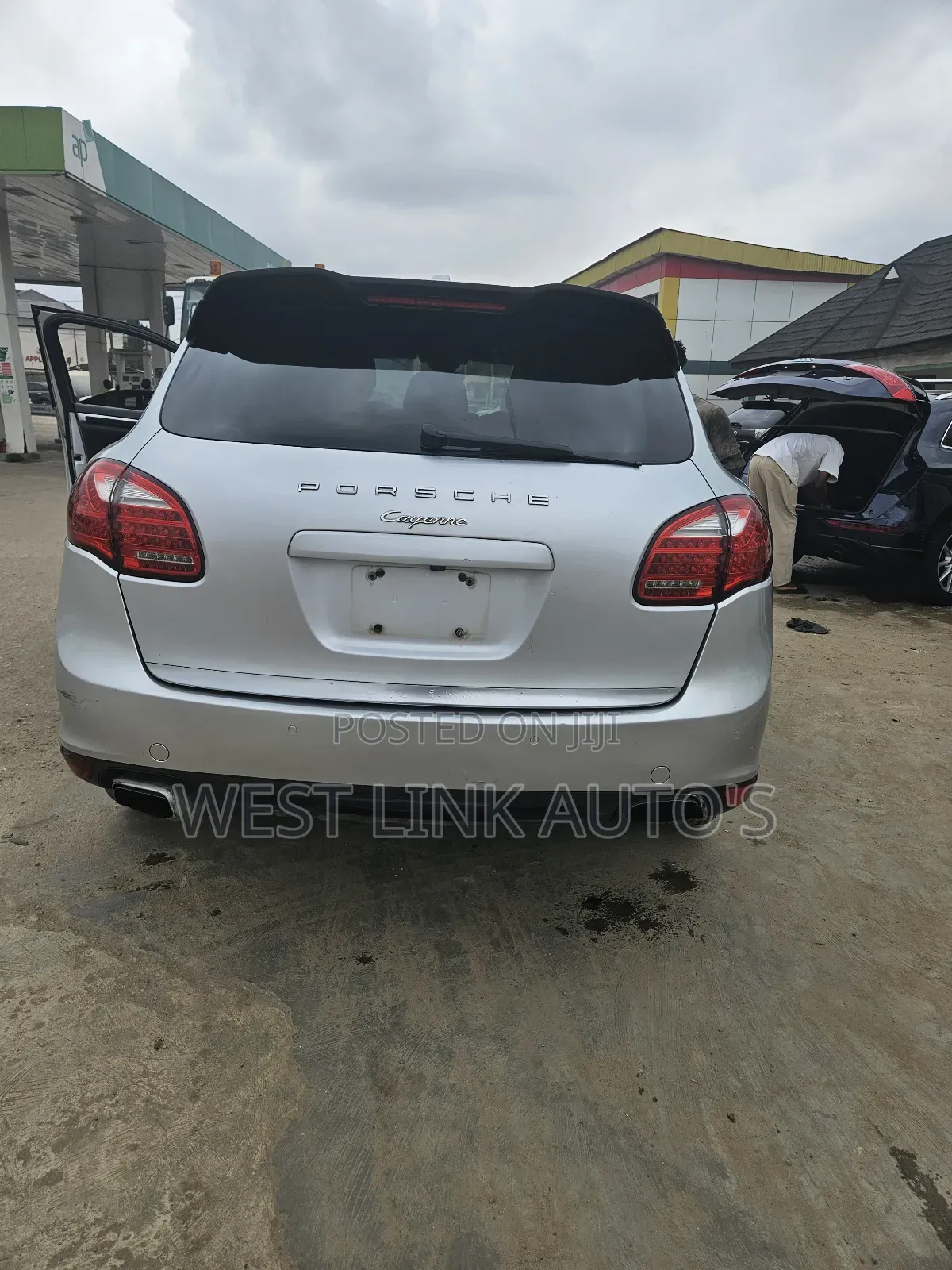 Porsche Cayenne 4dr SUV AWD (3.6L 6cyl 6M) 2014 Silver
