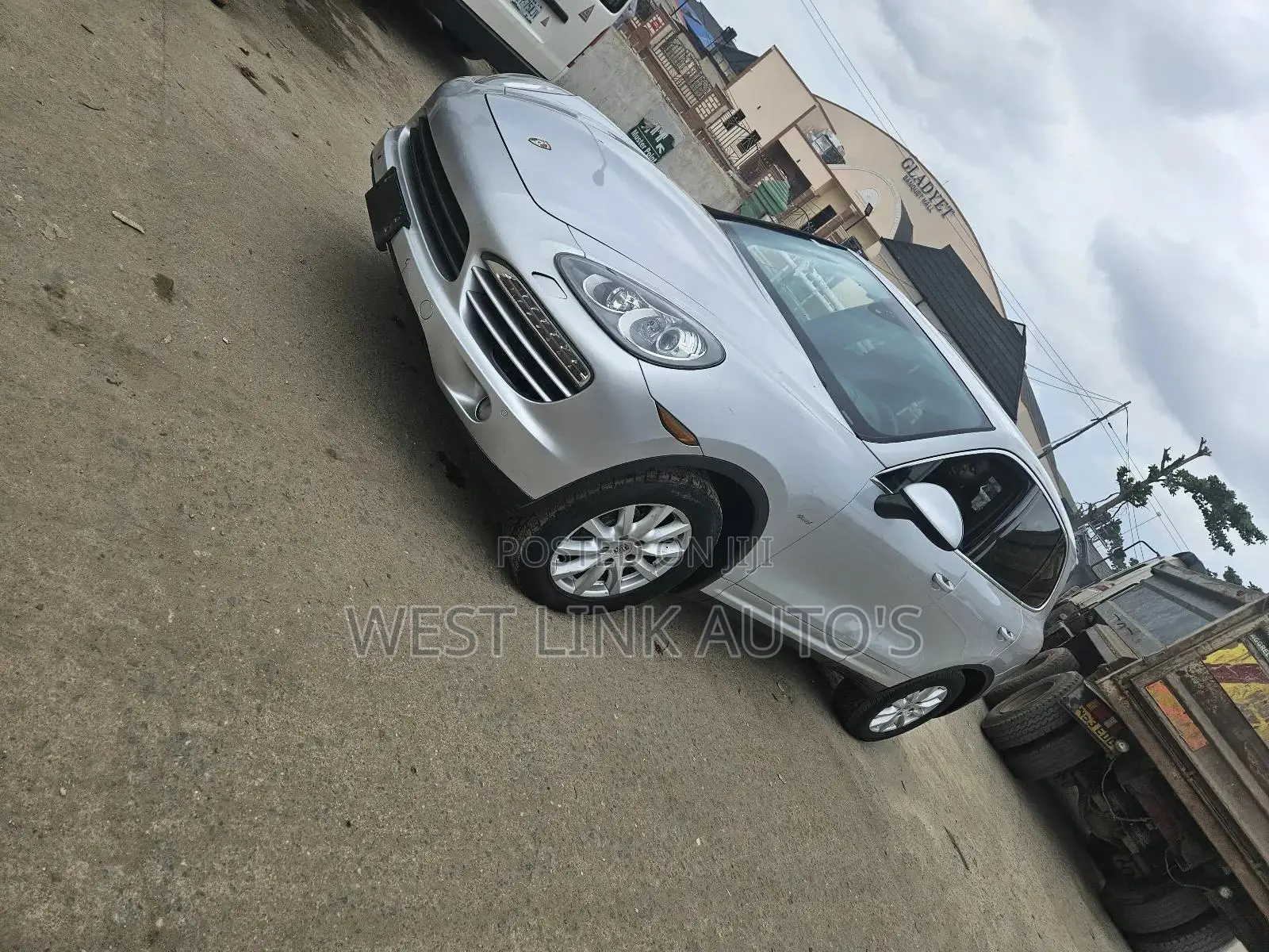 Porsche Cayenne 4dr SUV AWD (3.6L 6cyl 6M) 2014 Silver