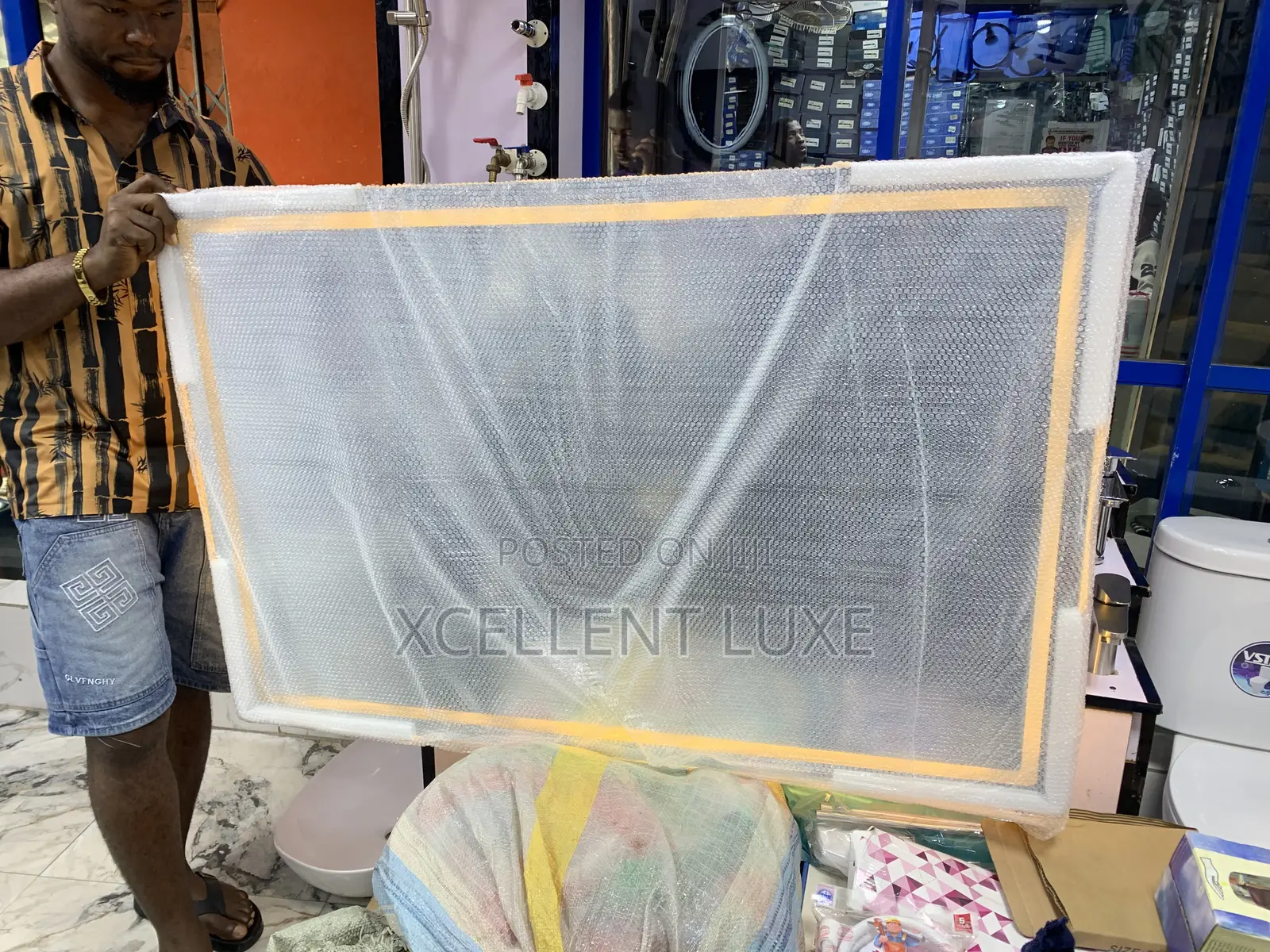 Led Mirror 120 By 80cm For Saloon And Personal Use