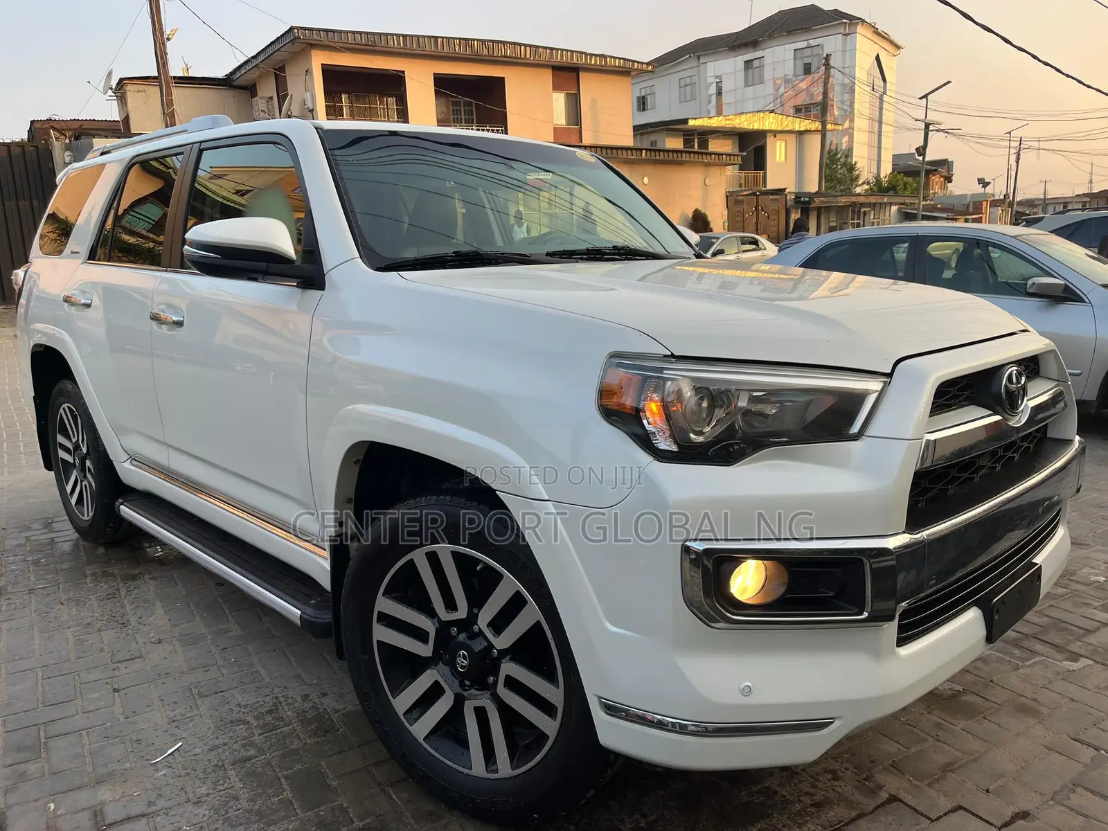 Toyota 4-Runner Limited 4dr 4x4 (4.0L 6cyl 5A) 2017 White