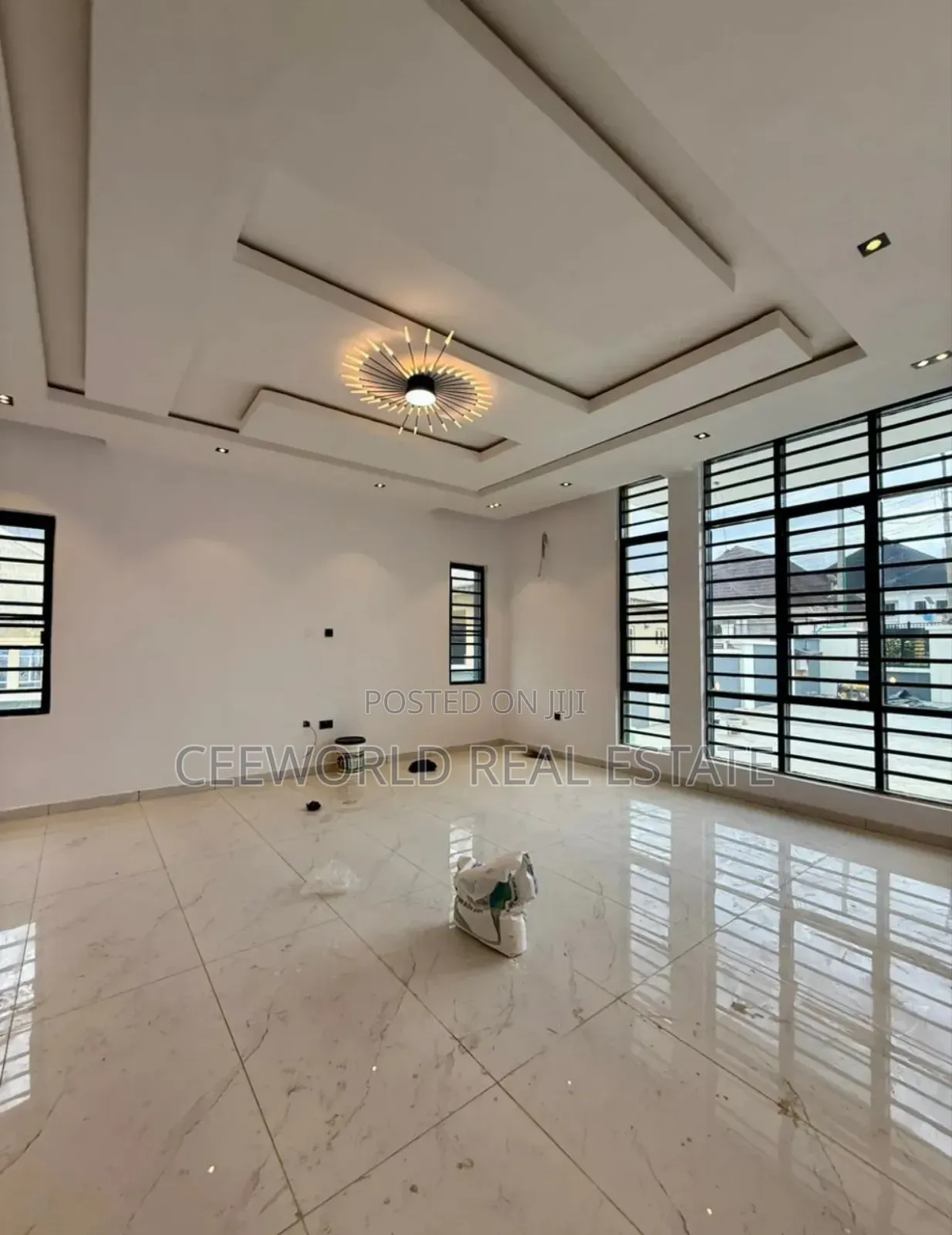 5bdrm Duplex in Carlton Gate Estate, Akobo for sale