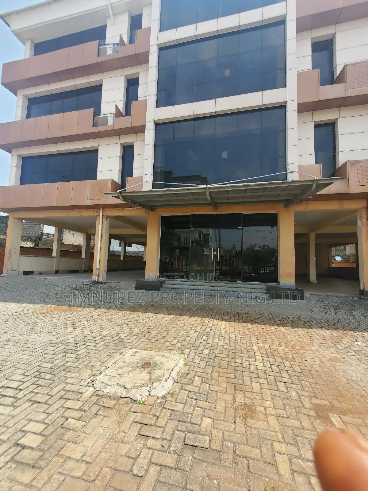 1,500 Square Metter Office for Rent Ikate