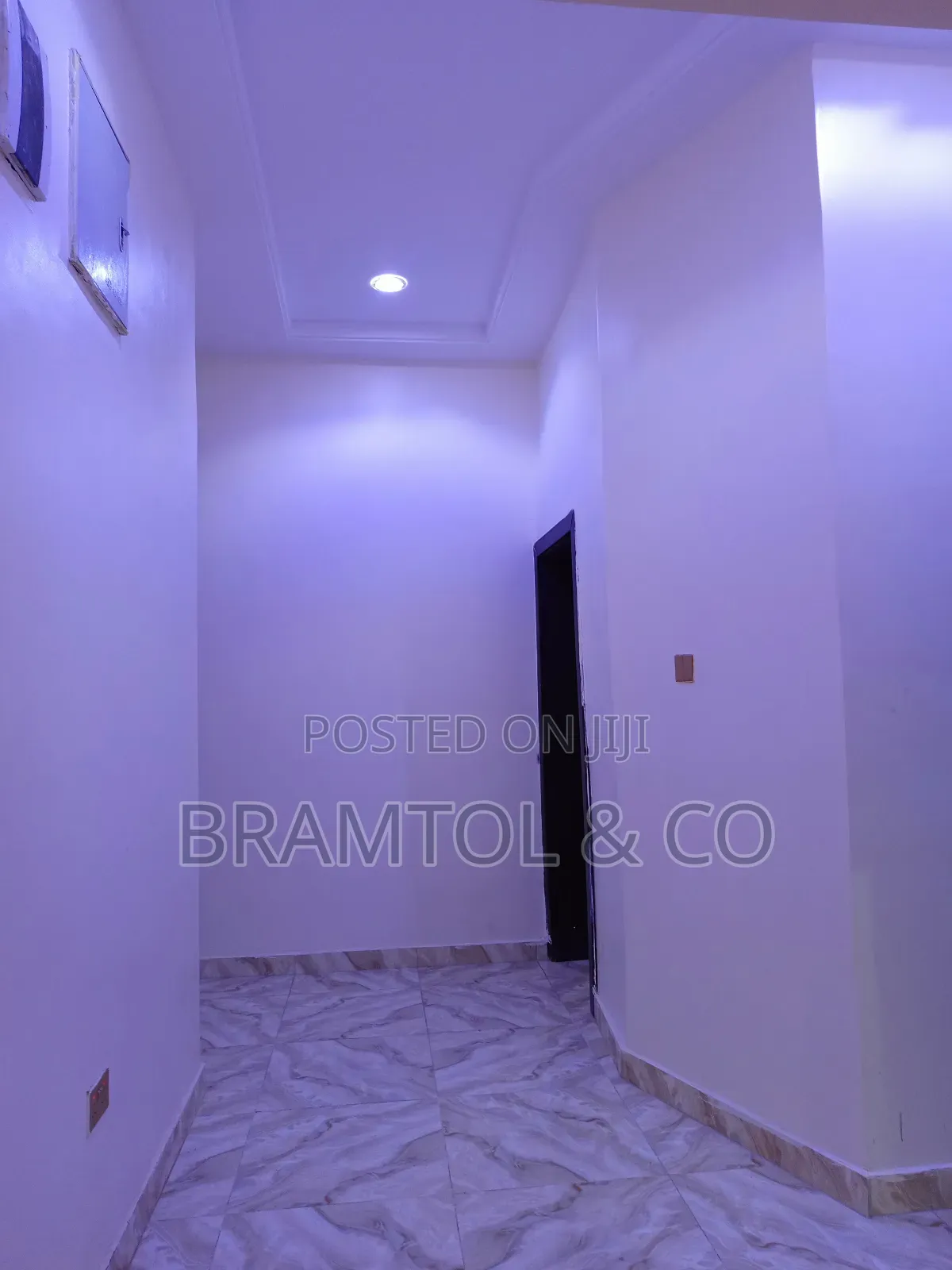 2bdrm Block of Flats in Lugbe District for rent