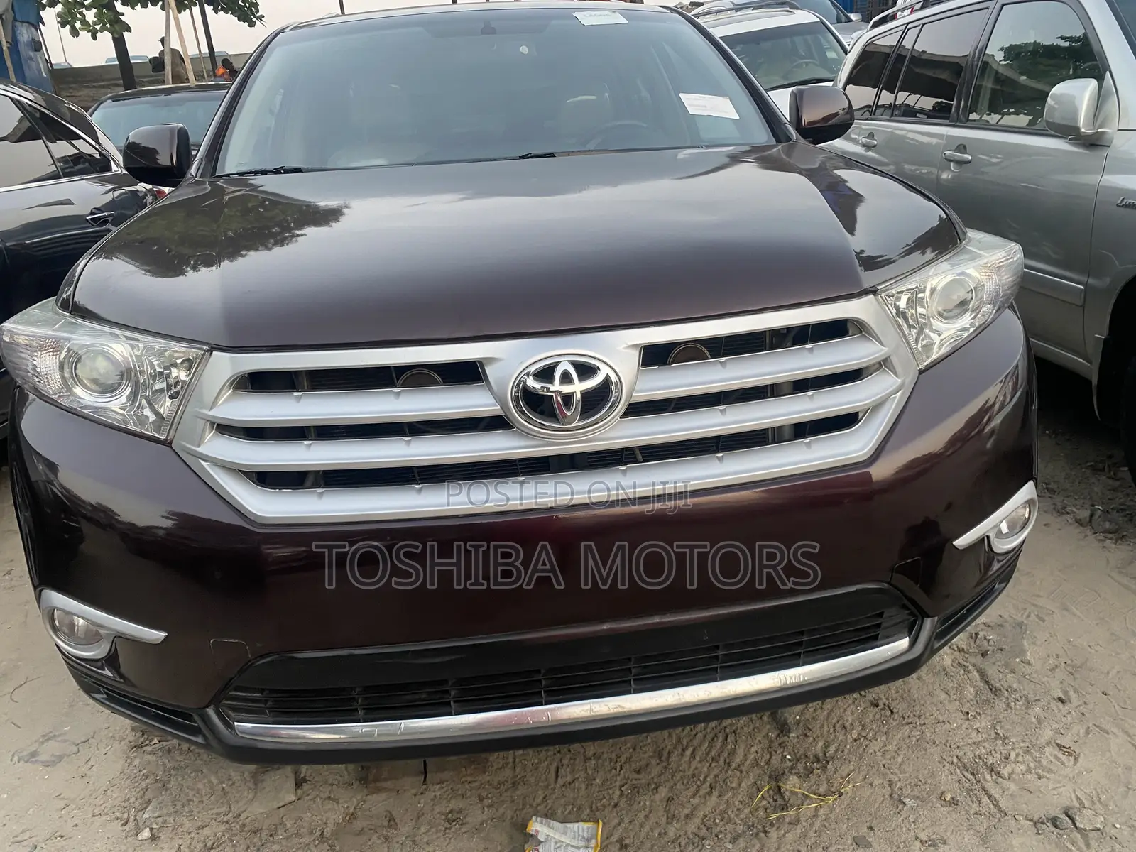 Toyota Highlander 3.5L 4WD 2013 Red