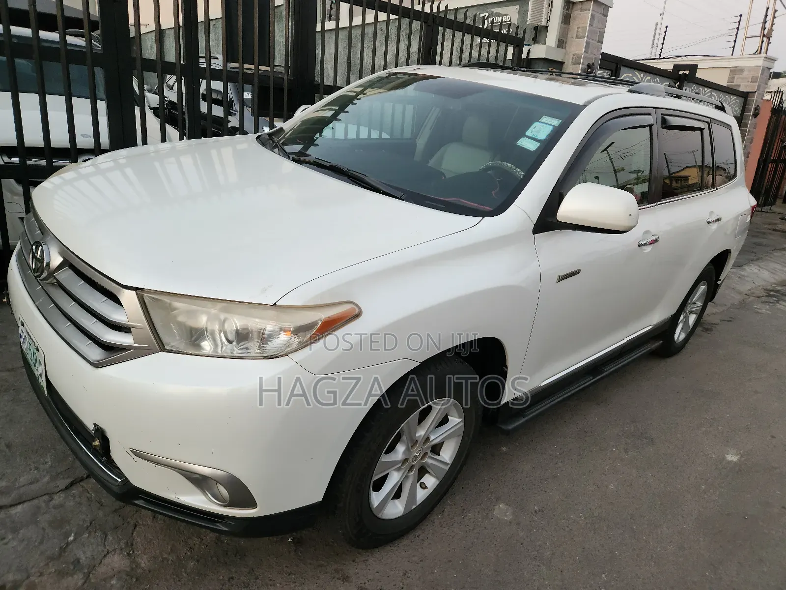 Toyota Highlander Limited 3.5l 4WD 2013 White