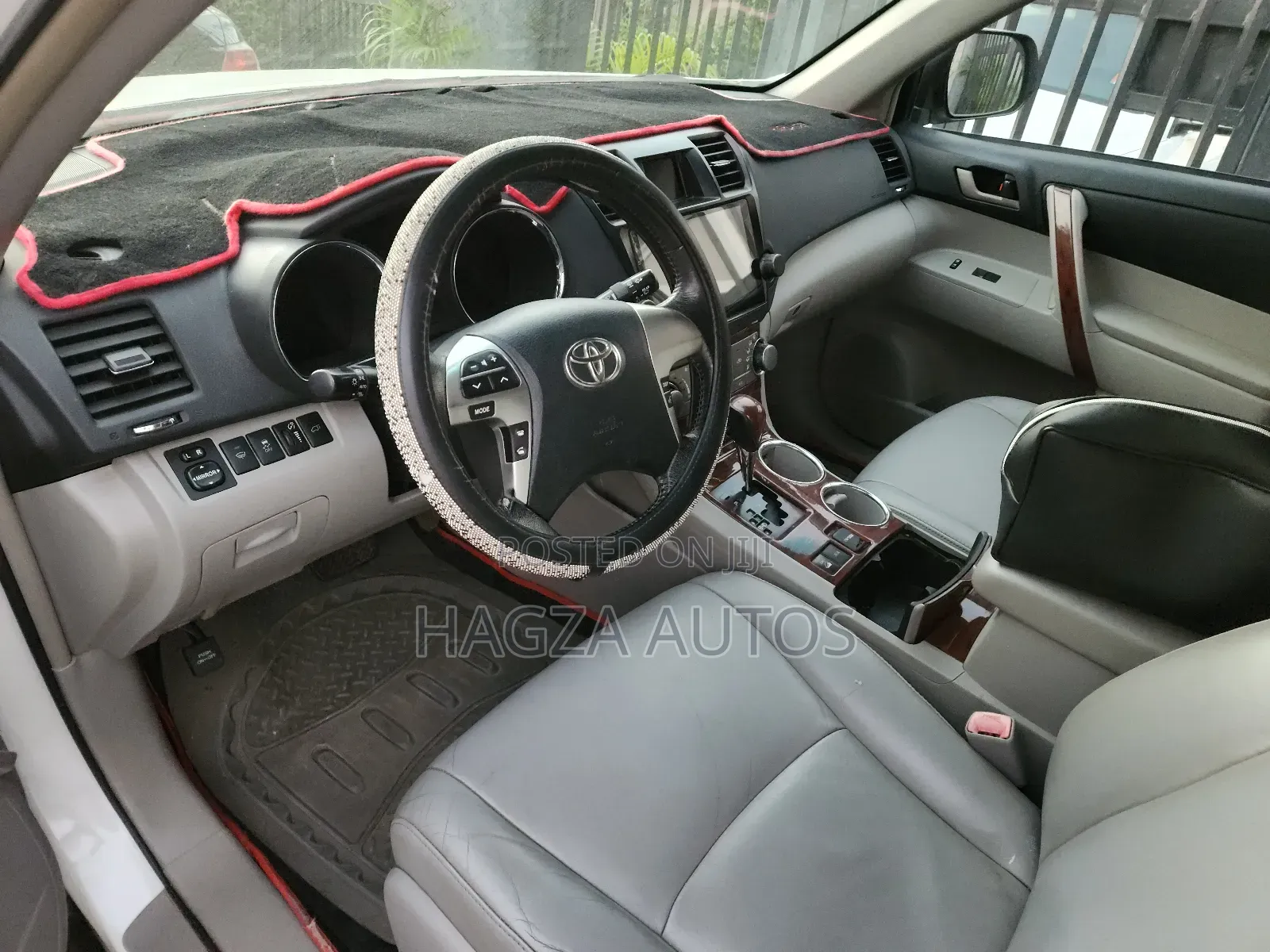 Toyota Highlander Limited 3.5l 4WD 2013 White