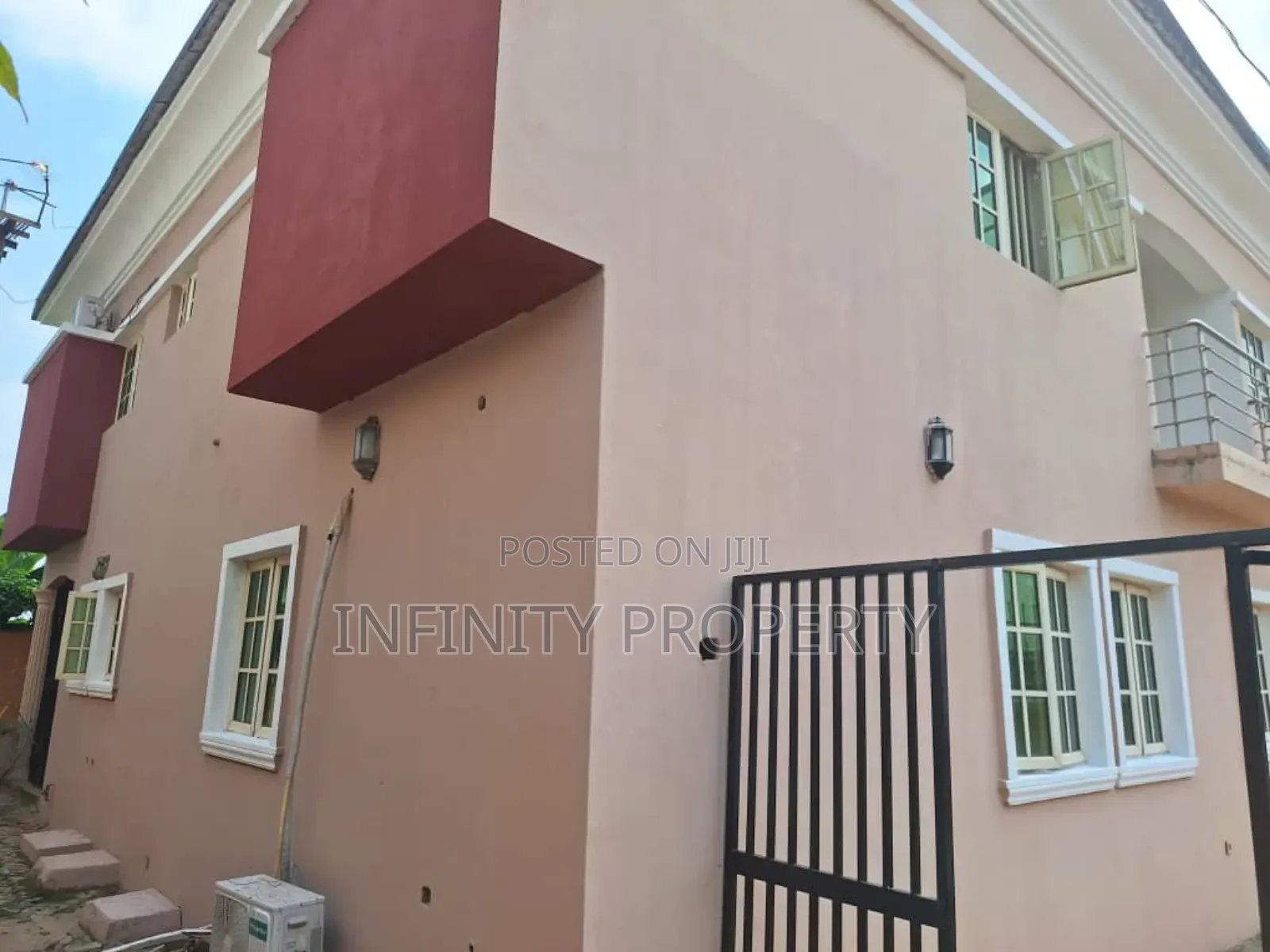 7bdrm Duplex in Mtn Mast Ugbor Gra, Benin City for sale