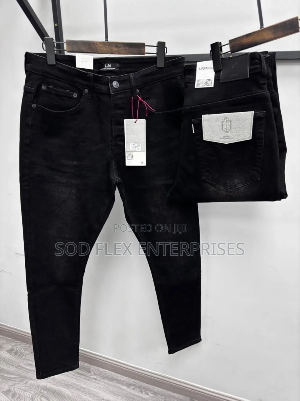 Luxurious Quality And Durable Jeans👖 Wear