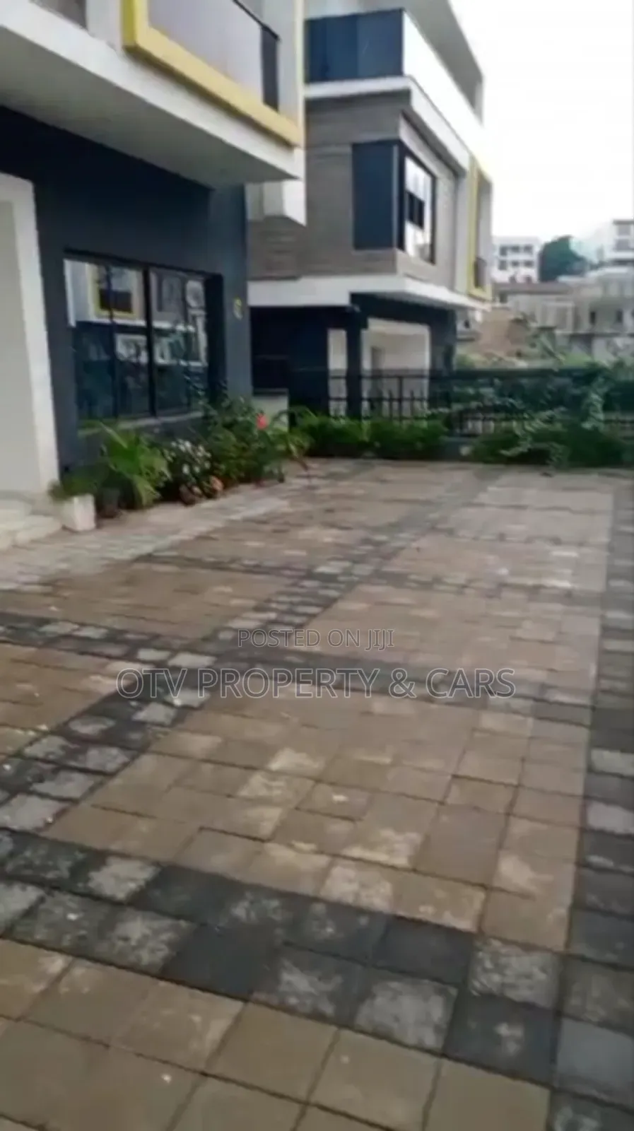 Furnished 6bdrm Duplex in Guzape District for sale