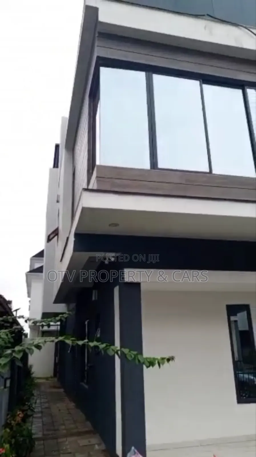 Furnished 6bdrm Duplex in Guzape District for sale