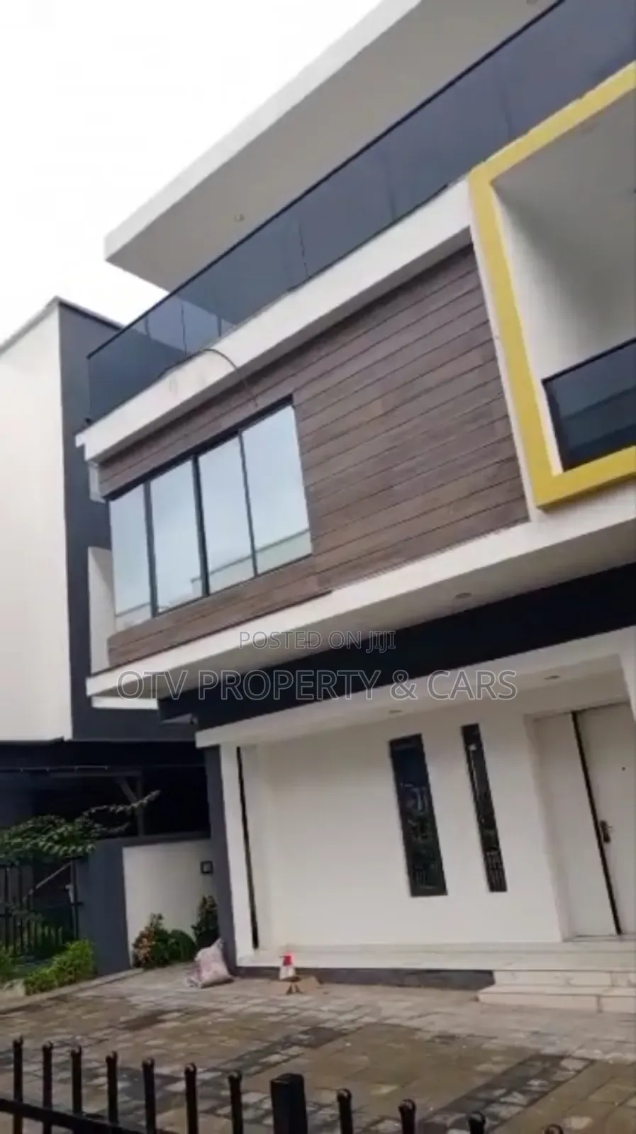 Furnished 6bdrm Duplex in Guzape District for sale