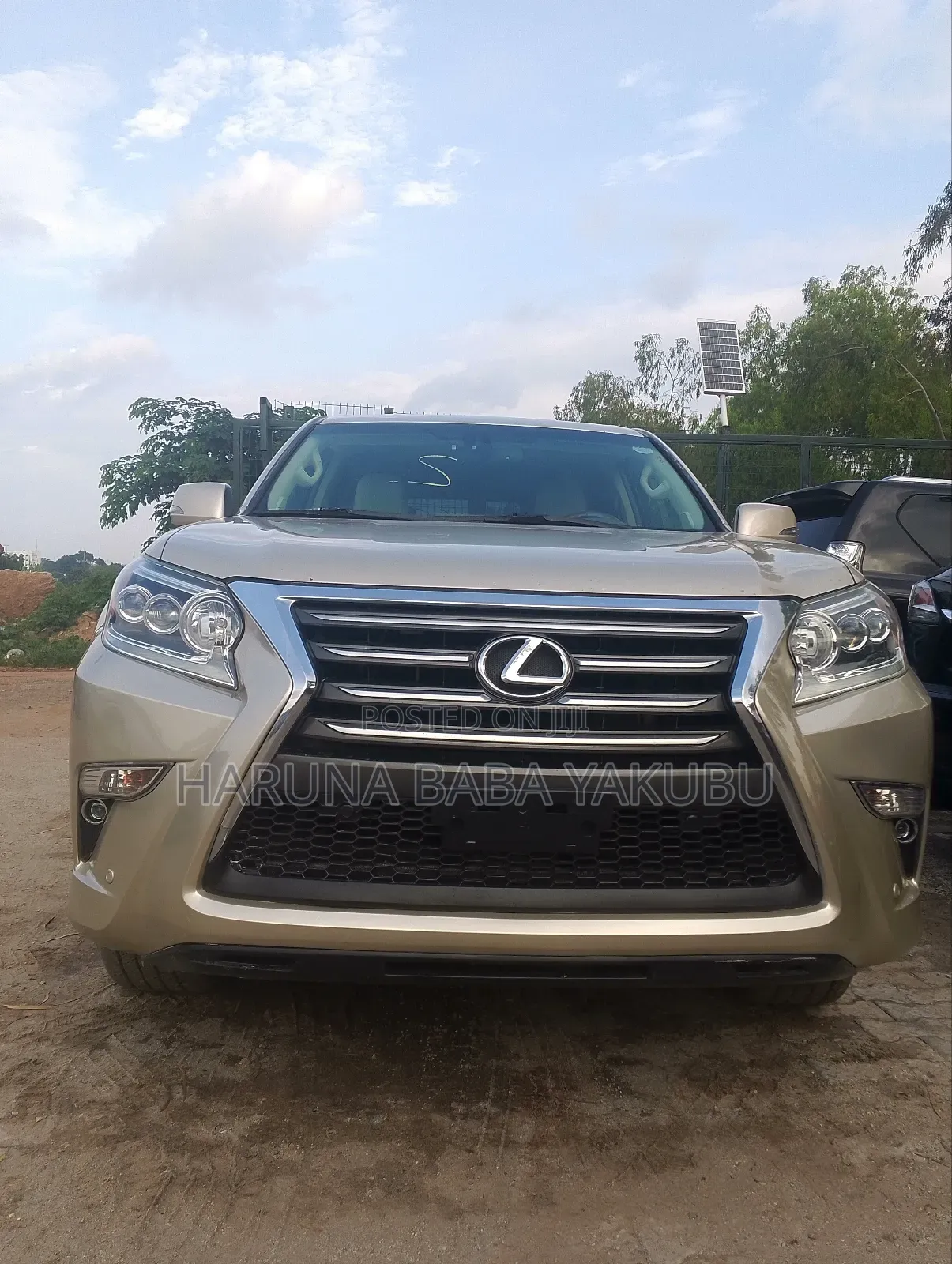 Lexus GX 460 Base 2015 Gold