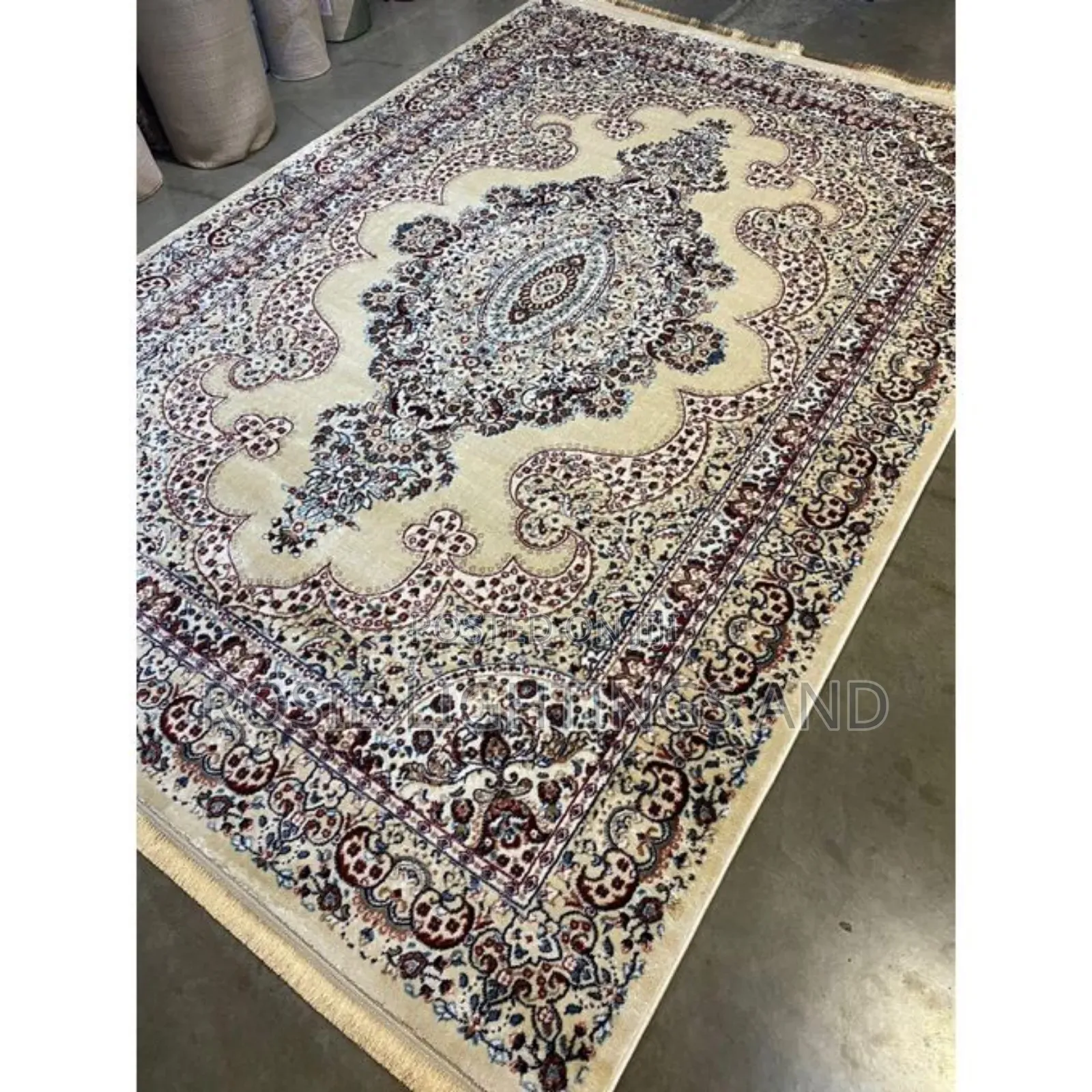 Designer Silk Center Rug - Cream4by6ft, 5by7ft