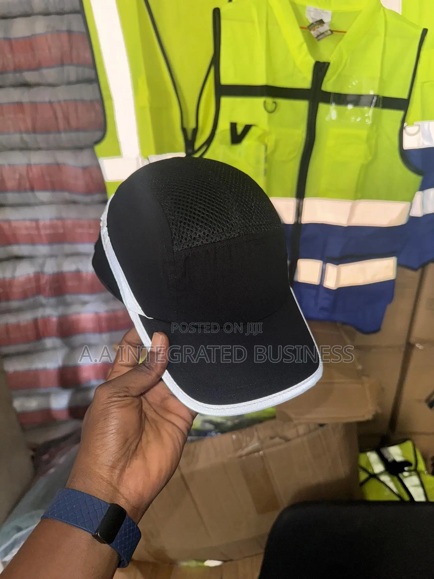 Black Safety Cap With Reflector