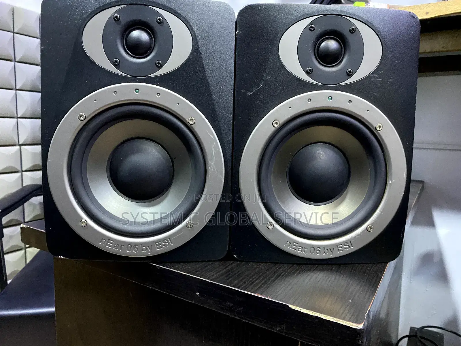 Est Studio Monitor Speaker