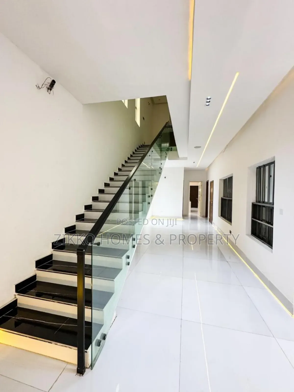 5bdrm Duplex in Ajah for sale