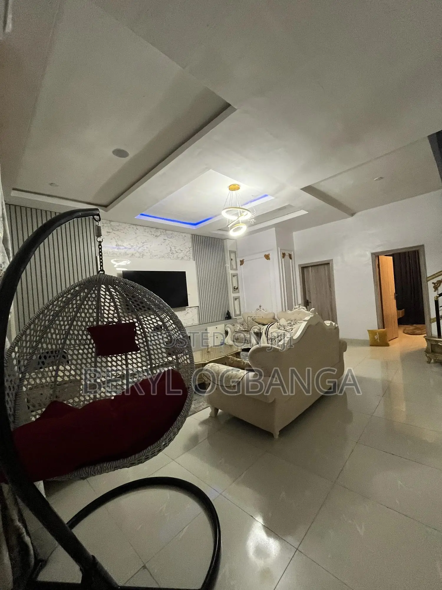 Monthly Room Available With 24hrs Light,Wifi,Pool and Gym