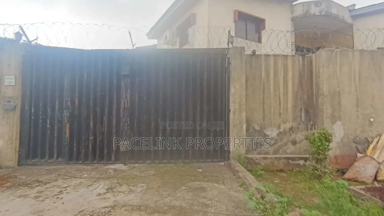3bdrm Block of Flats in Egbeda for sale