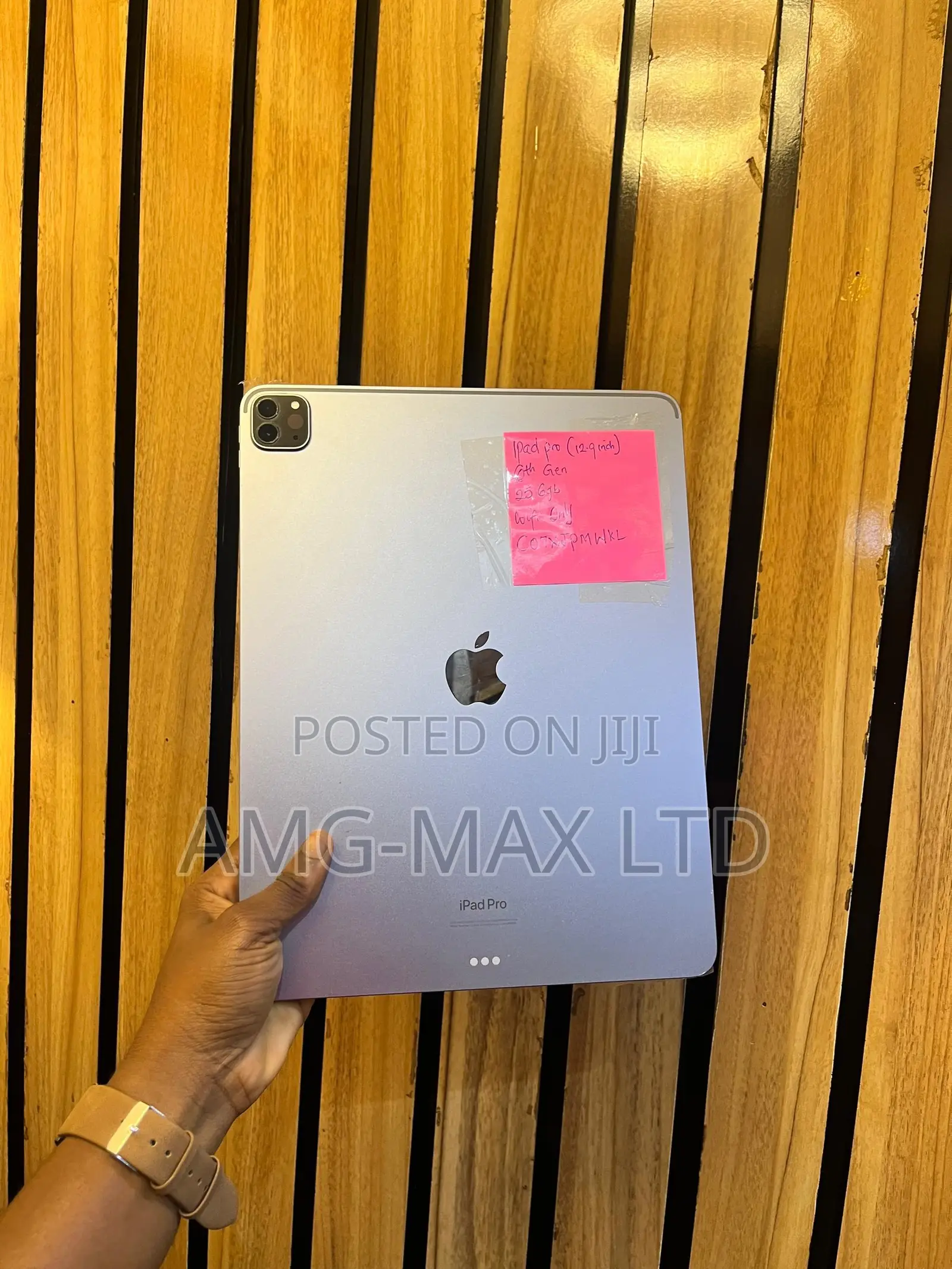 Apple iPad Pro 12.9 (2022) 256 GB Gray