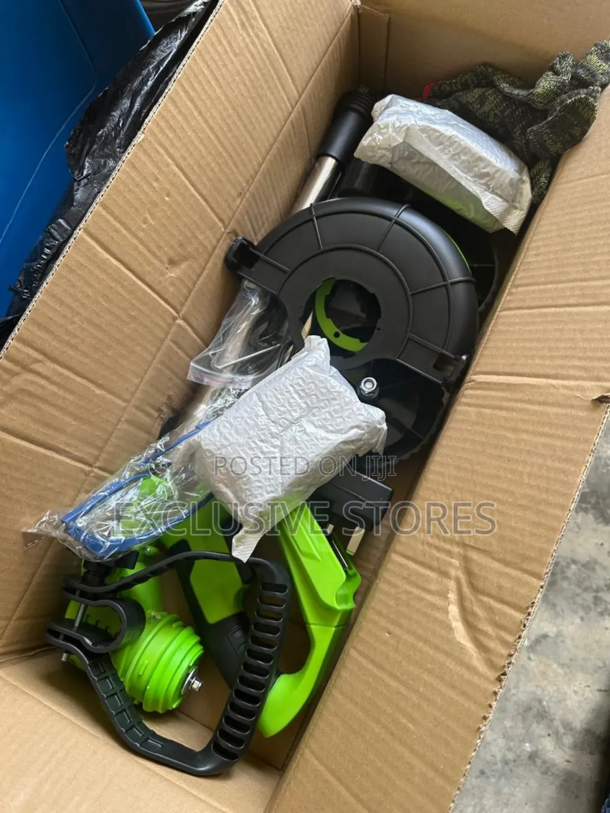 High Quality Grass and Stem Cutter With 2 Tyres Accessories