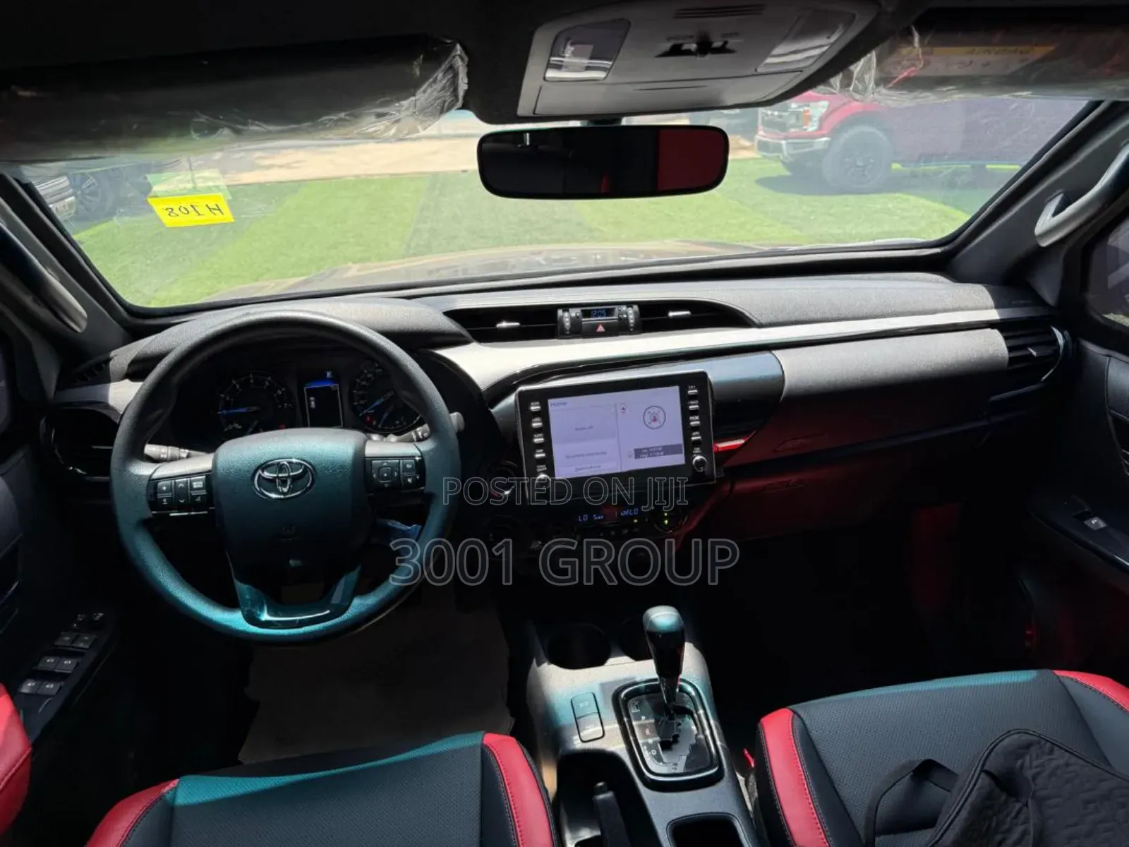 New Toyota Hilux 2025 Black