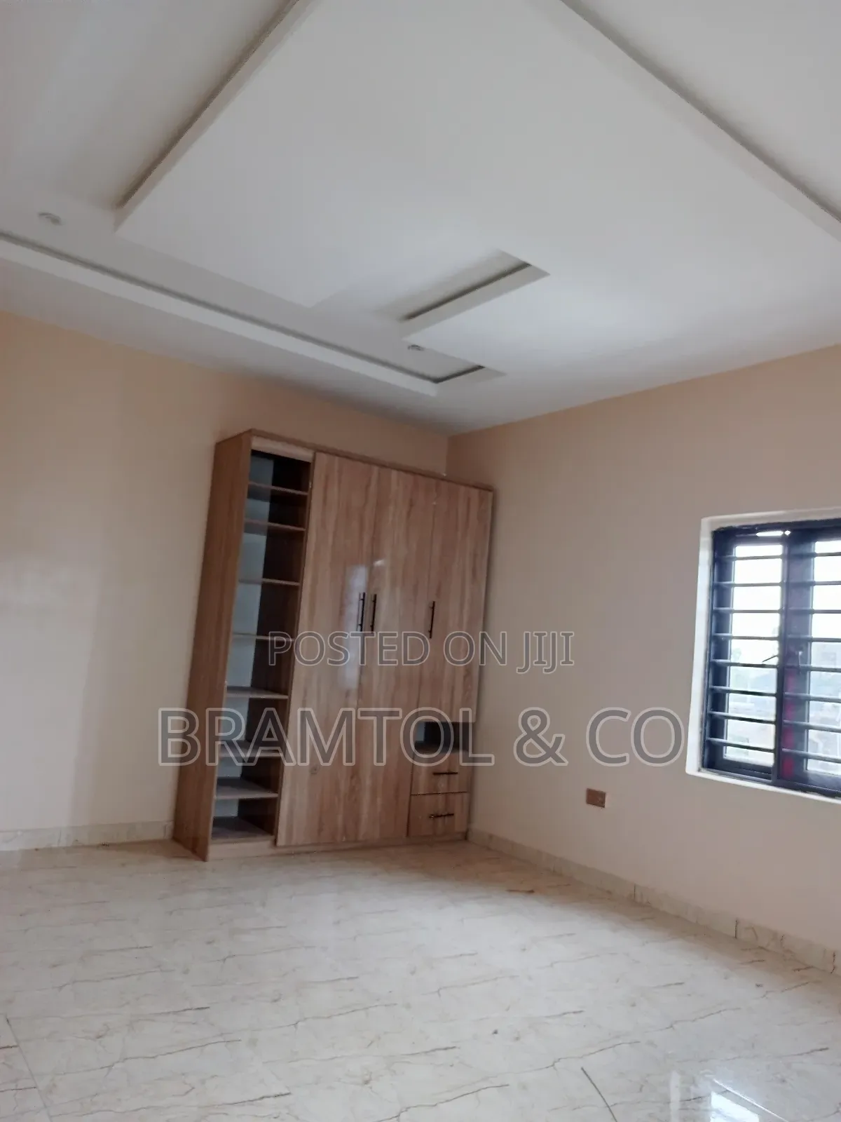 2bdrm Block of Flats in Lugbe District for rent
