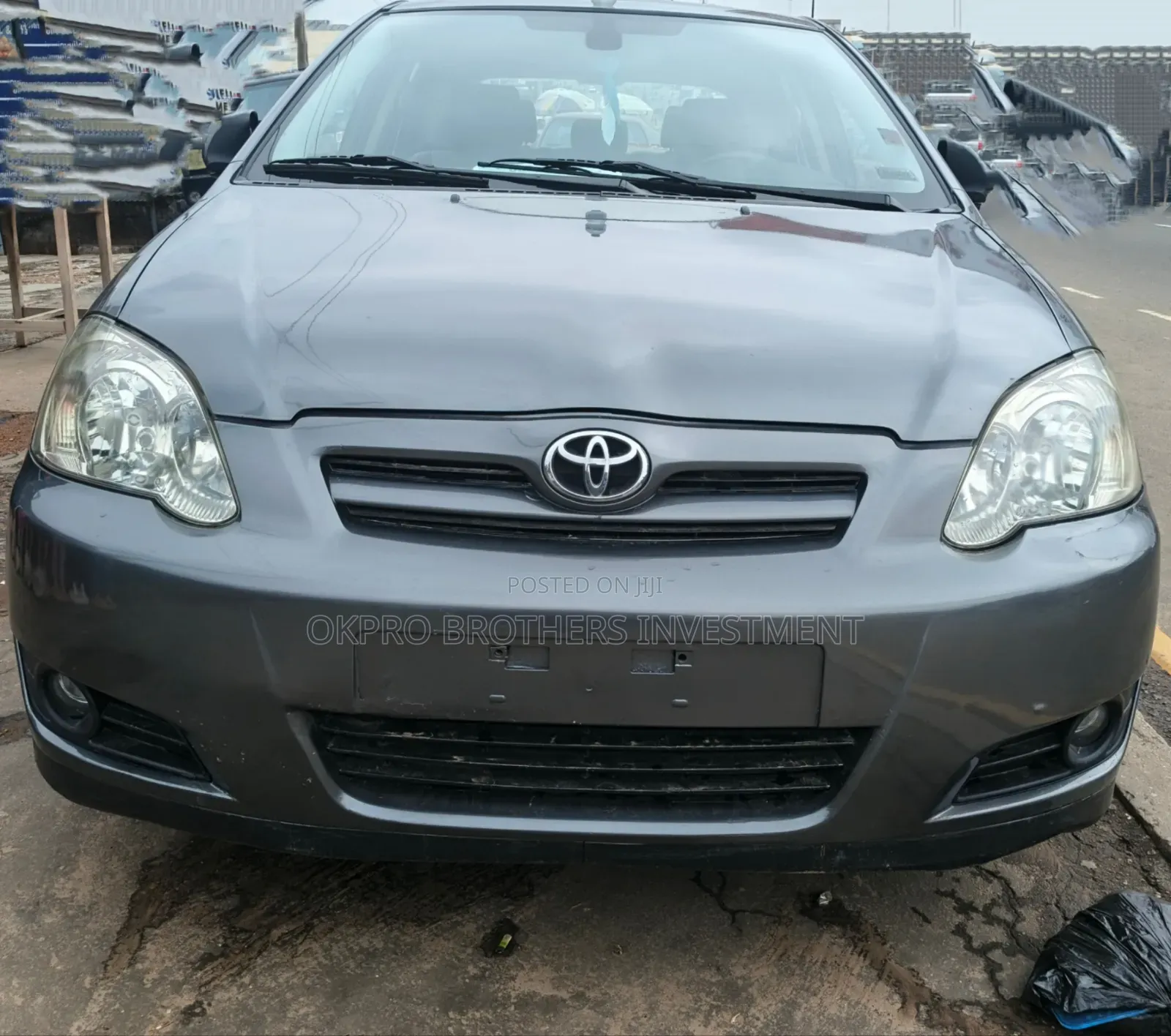 Toyota Corolla Liftback 2005 Gray