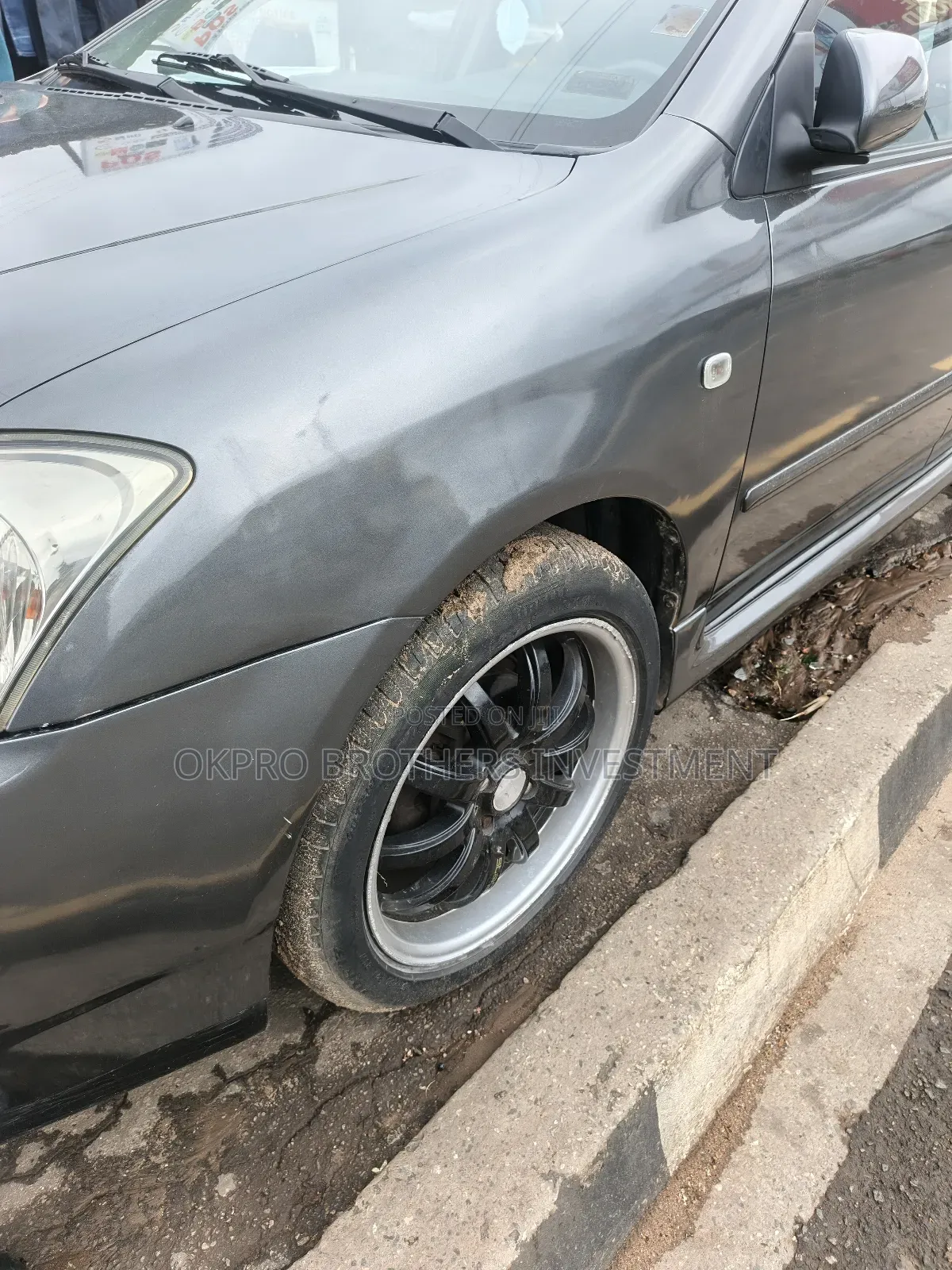 Toyota Corolla Liftback 2005 Gray