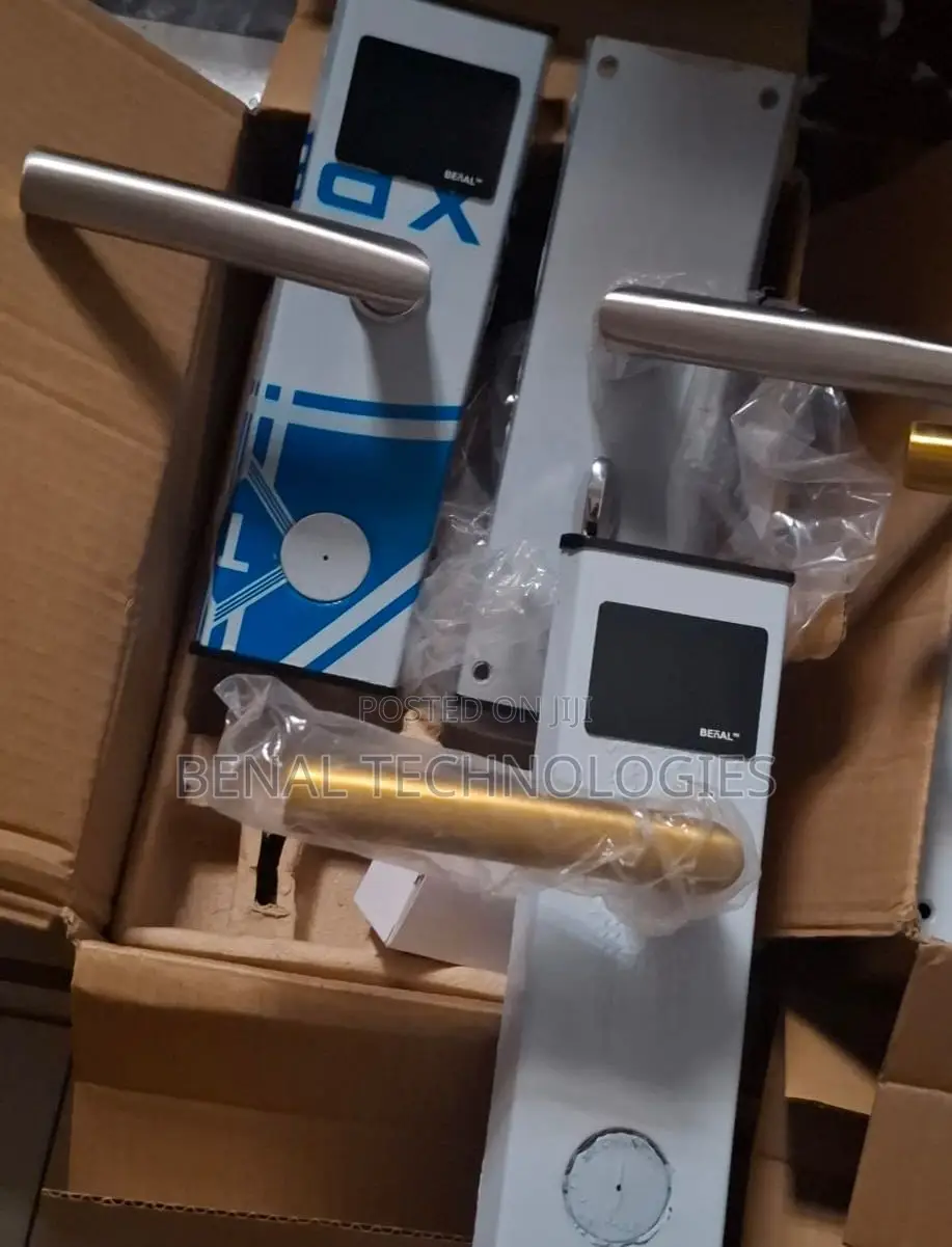 Luxury Hotel Access: Card Locking System Flawless Software